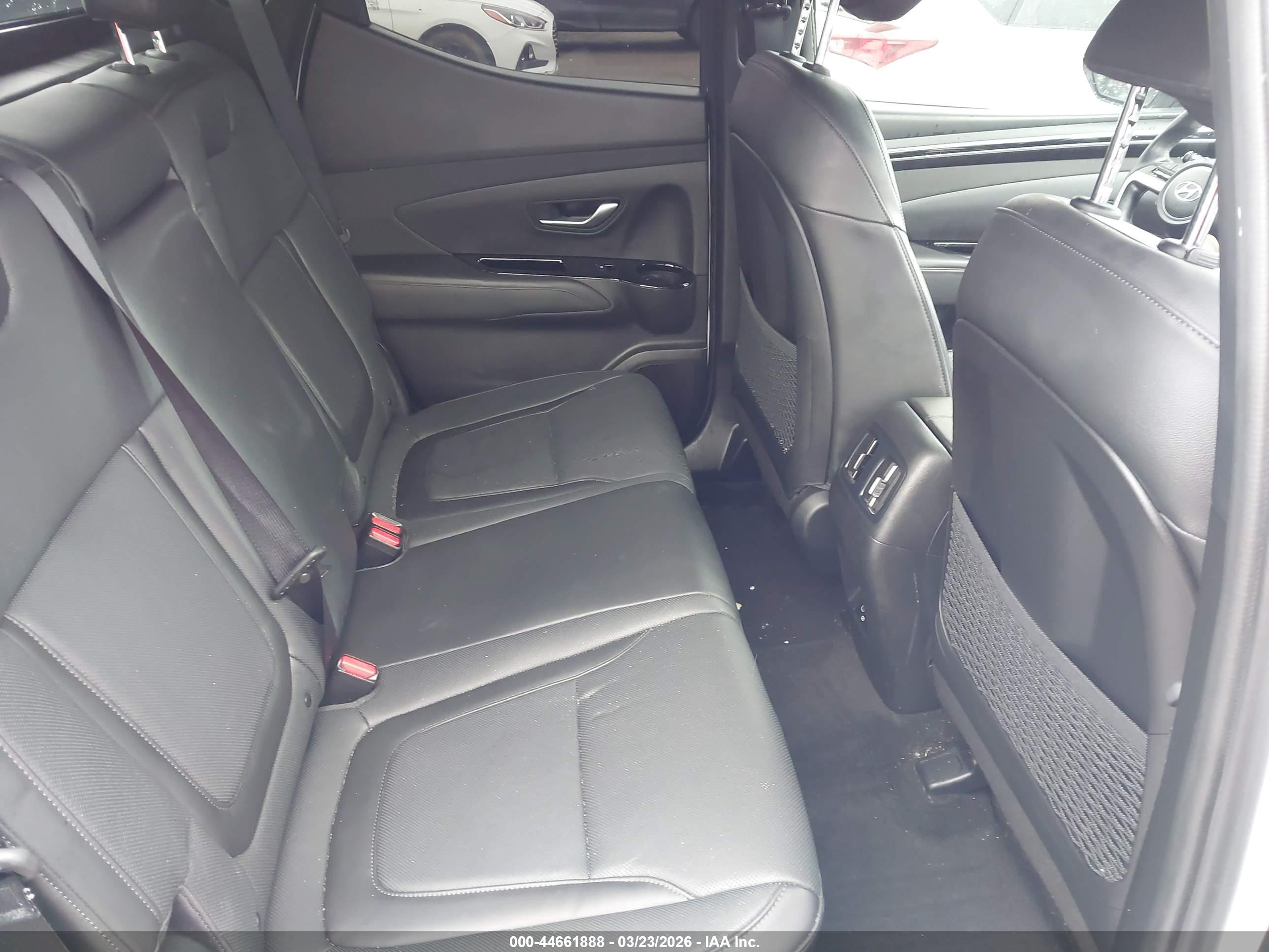 HYUNDAI SANTA image 8