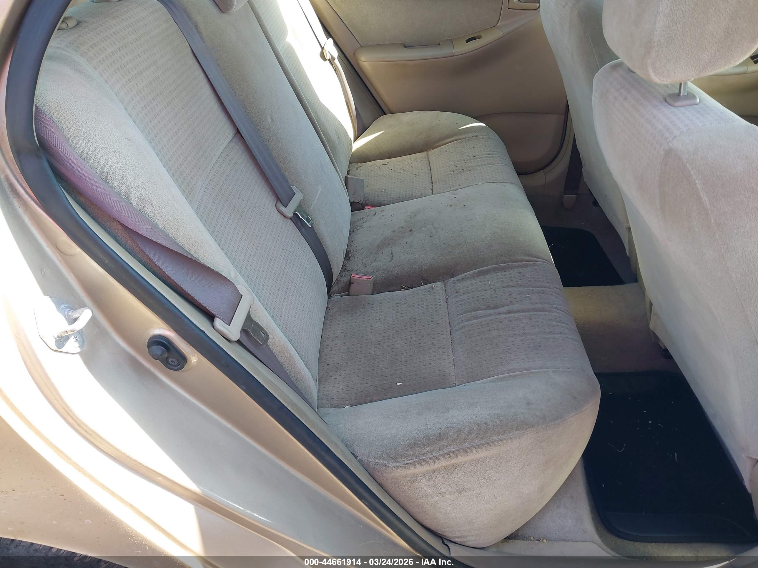TOYOTA COROLLA image 8