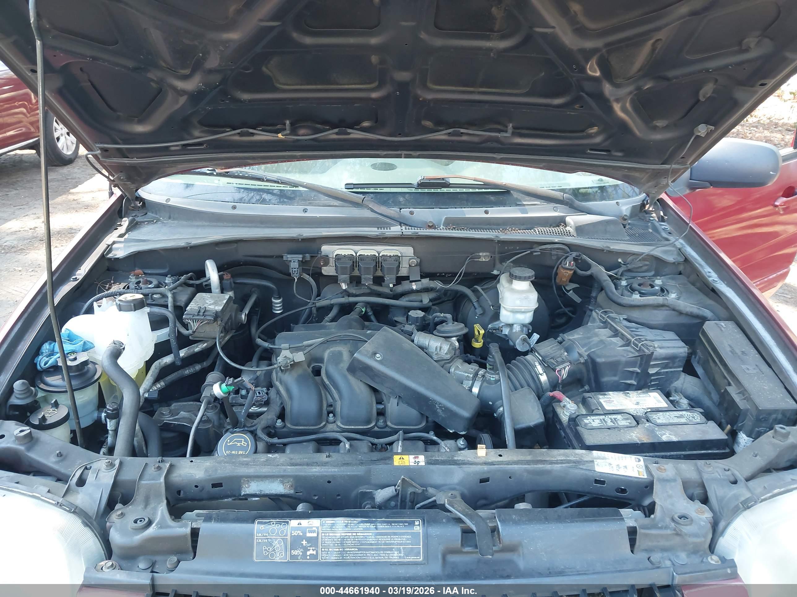 FORD ESCAPE image 10