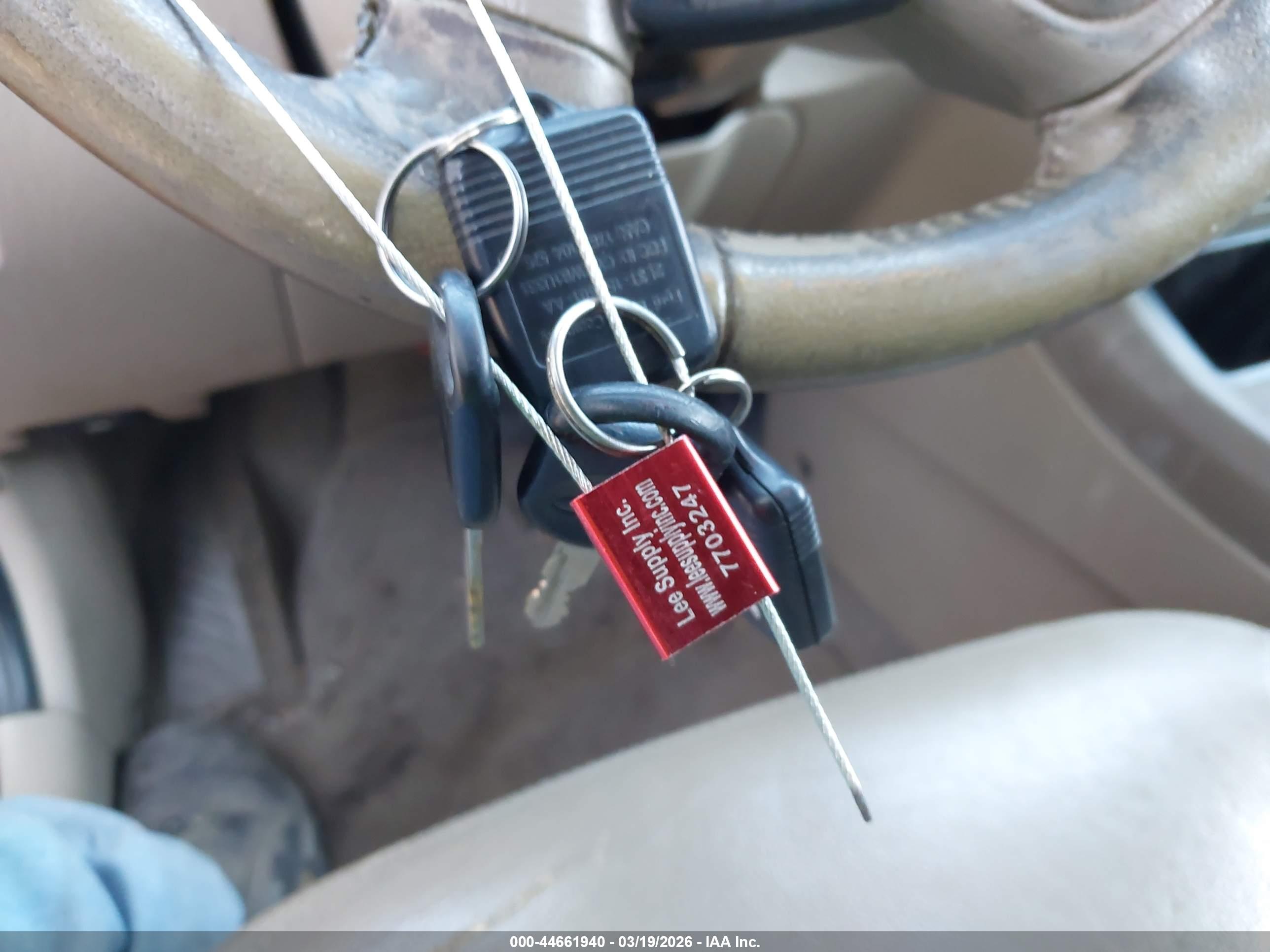 FORD ESCAPE image 11
