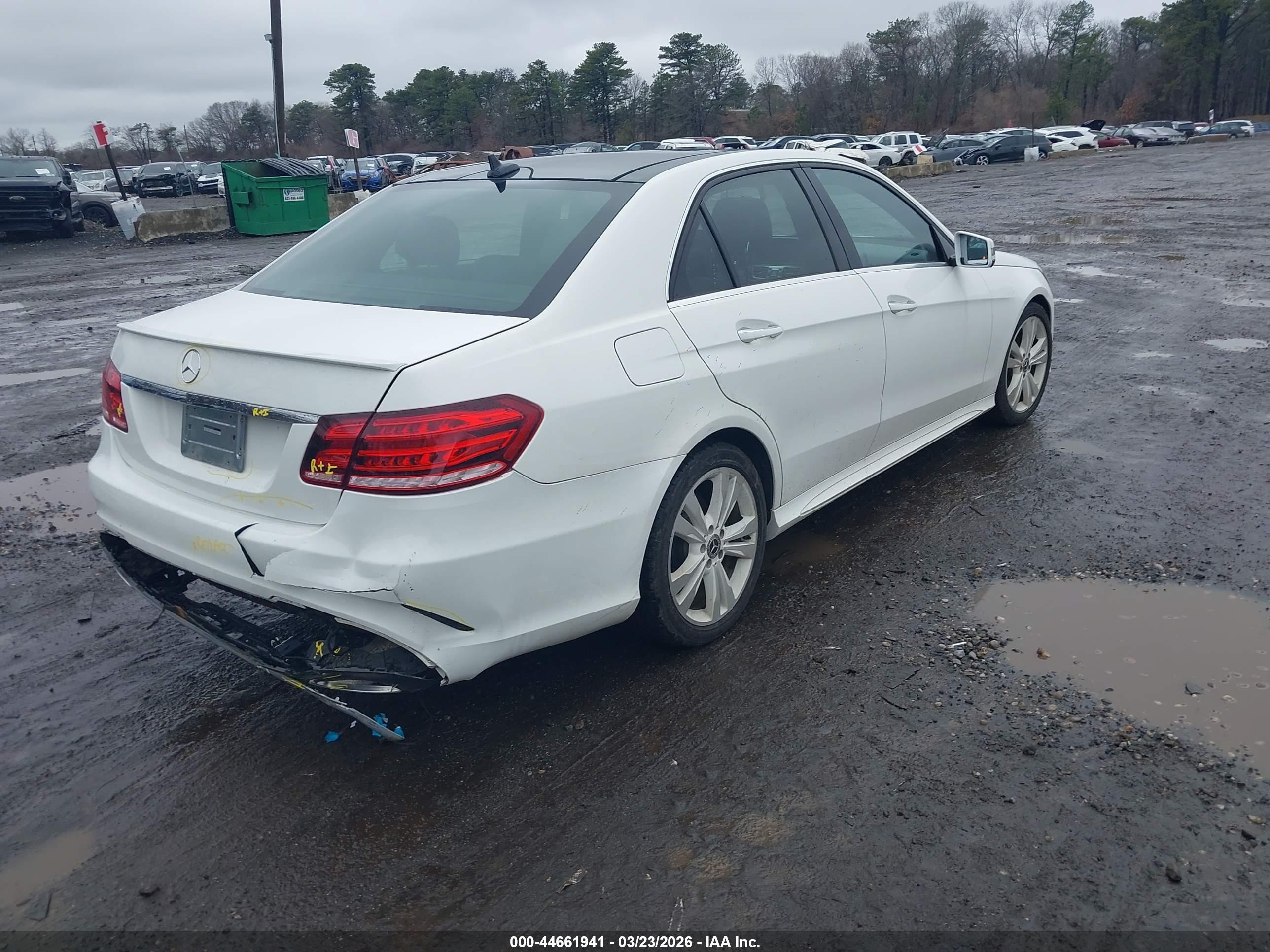 MERCEDES-BENZ E image 4