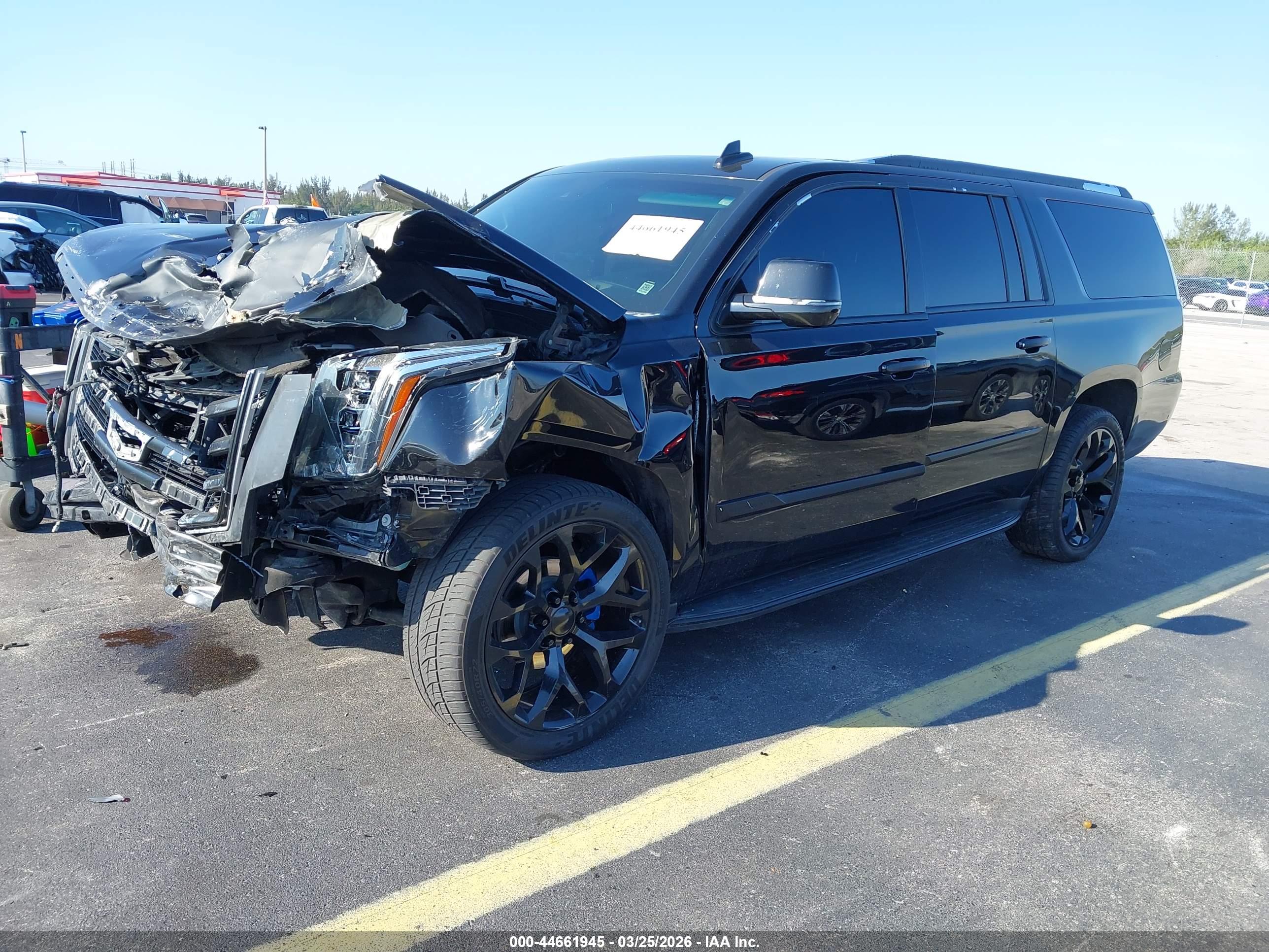 CADILLAC ESCALADE image 2