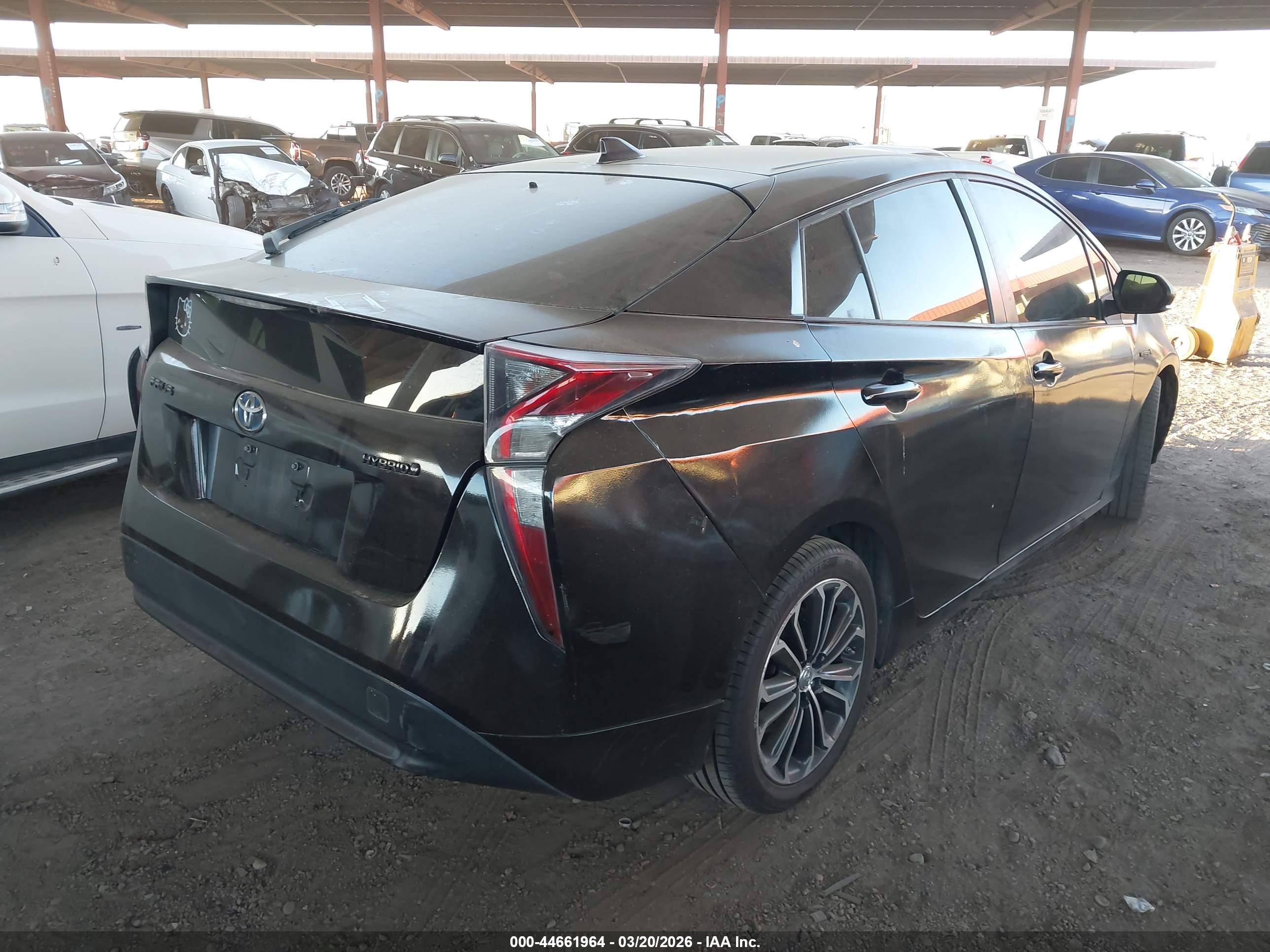 TOYOTA PRIUS image 4