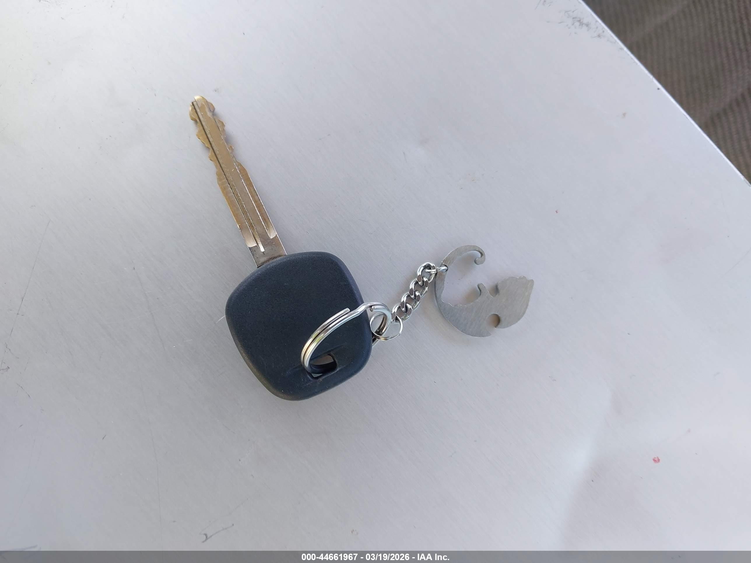 TOYOTA YARIS image 11