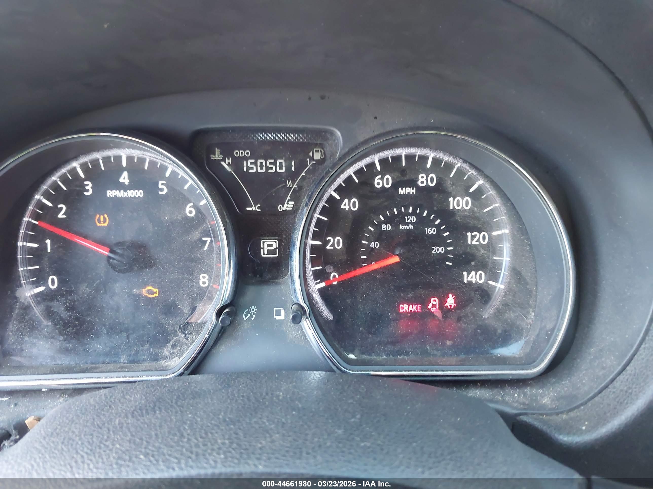 NISSAN VERSA image 7