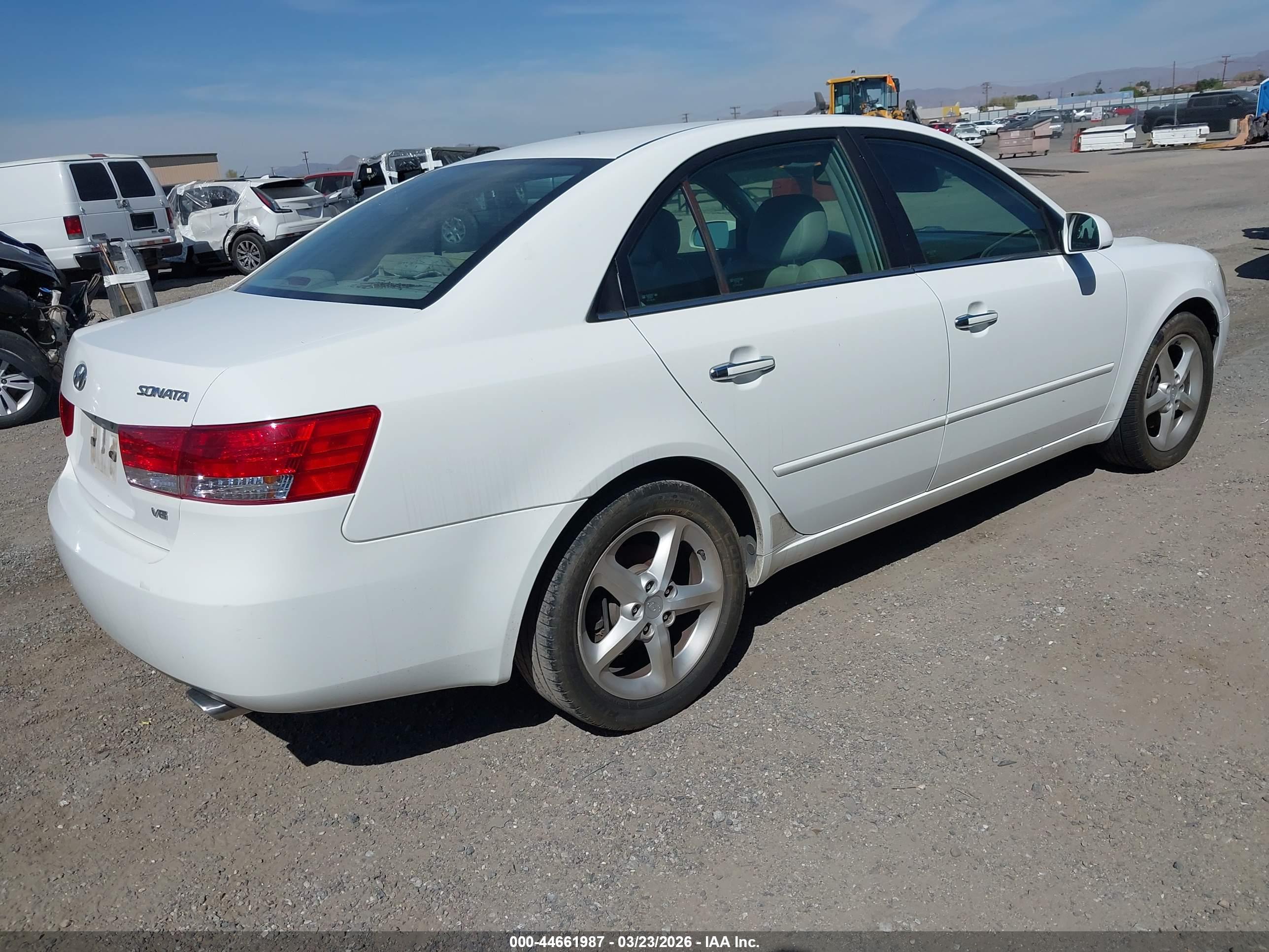 HYUNDAI SONATA image 4