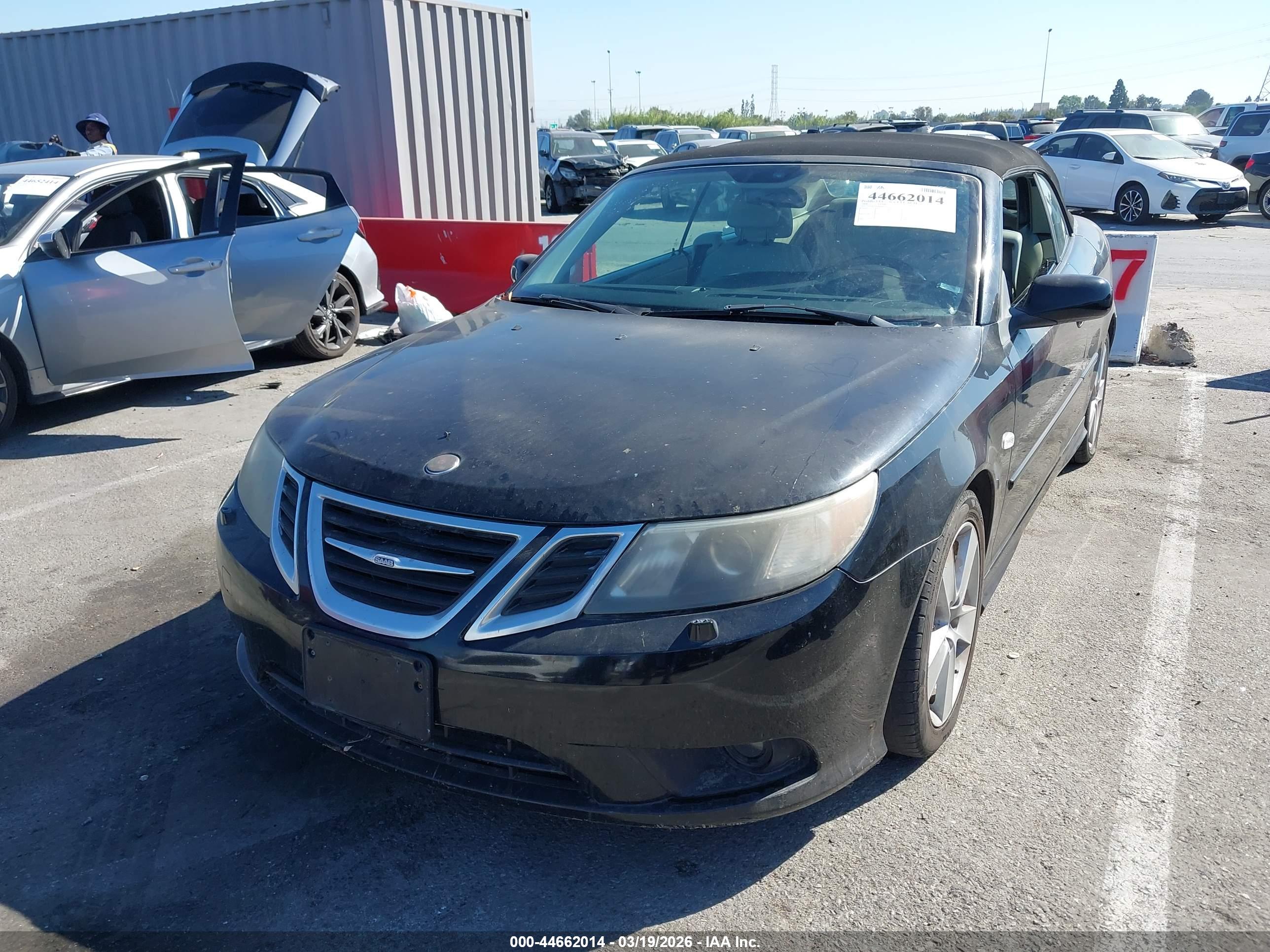 SAAB 9-3 image 2