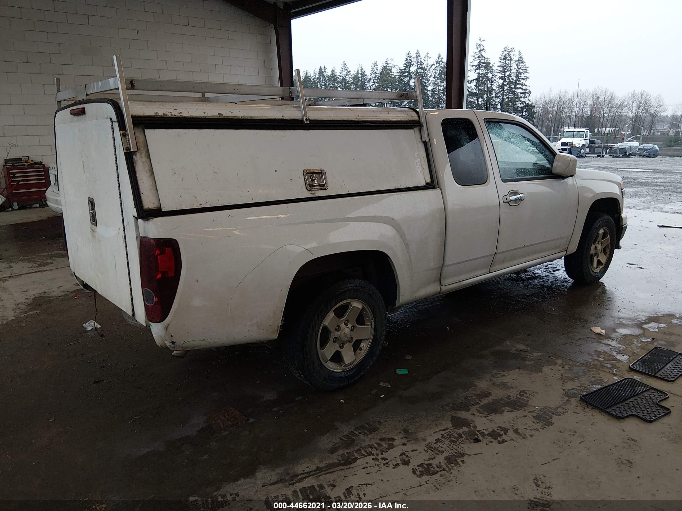 CHEVROLET COLORADO image 4