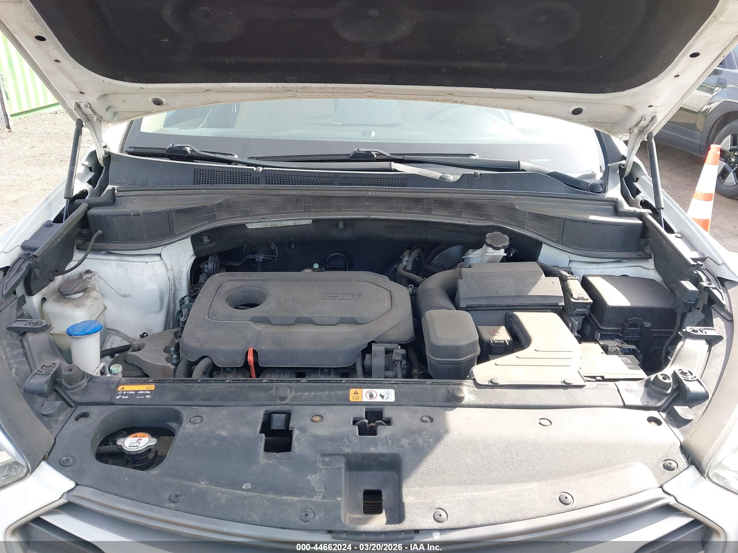 HYUNDAI SANTA image 10