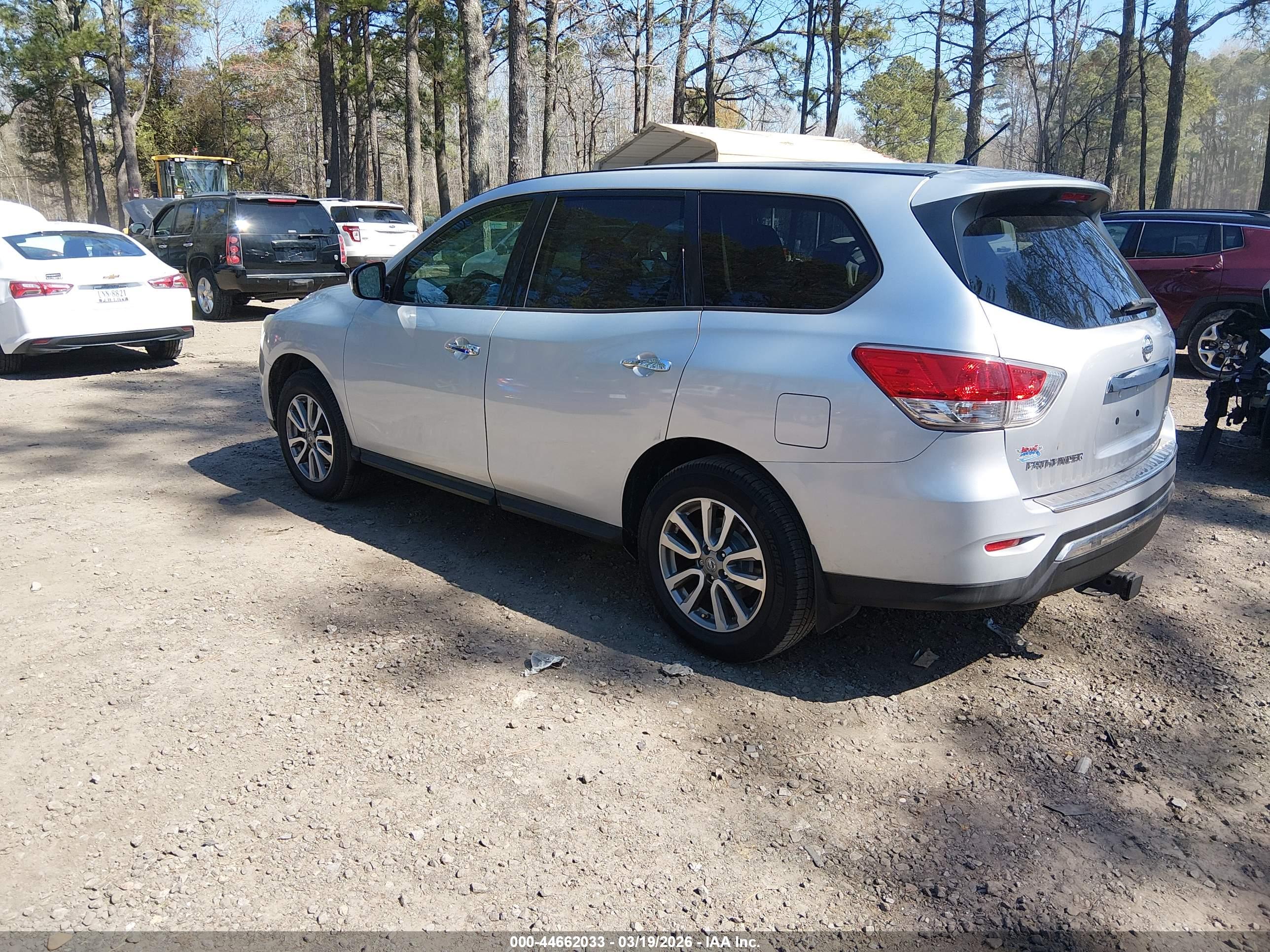 NISSAN PATHFINDER image 3
