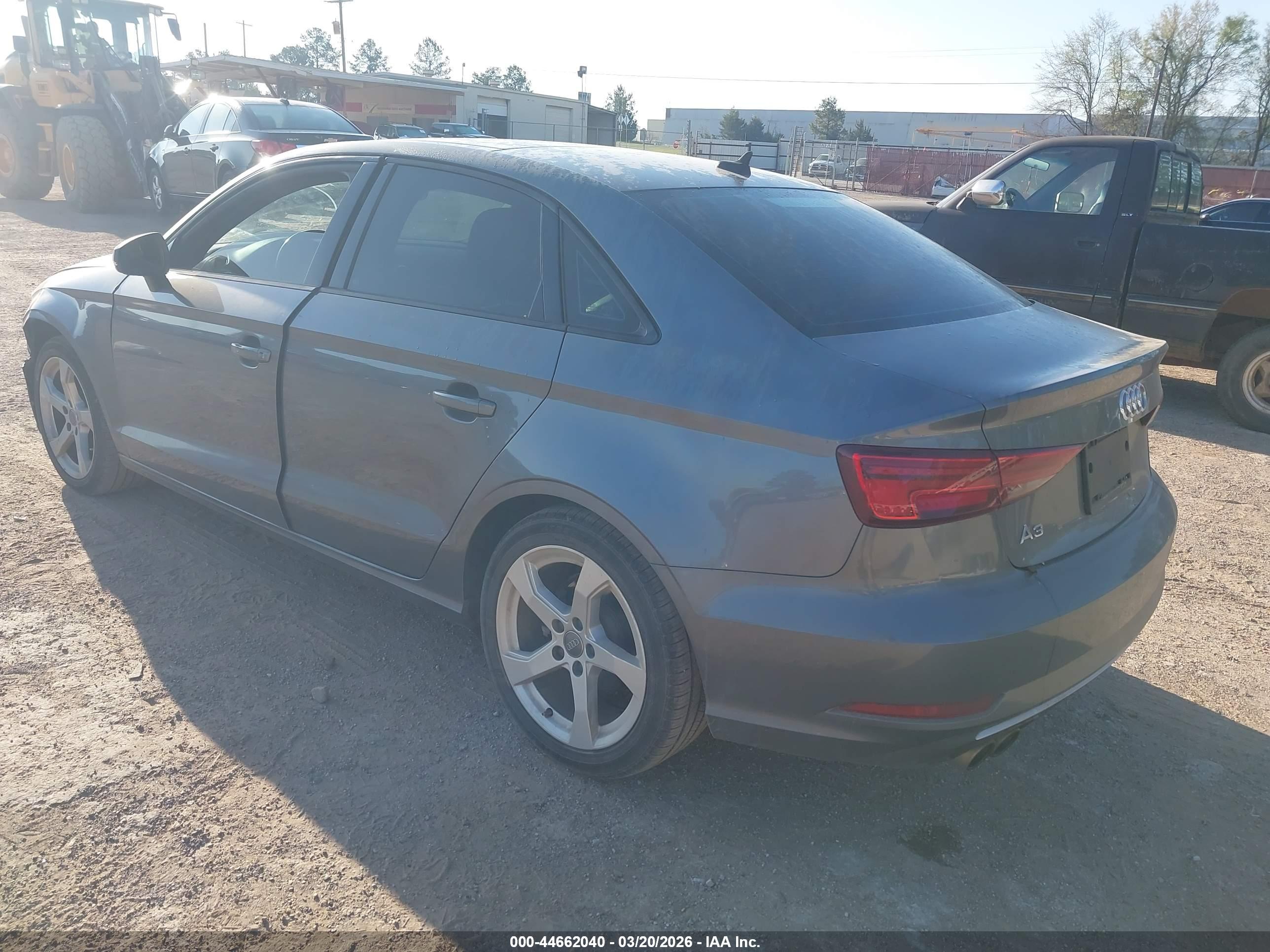 AUDI A3 image 3