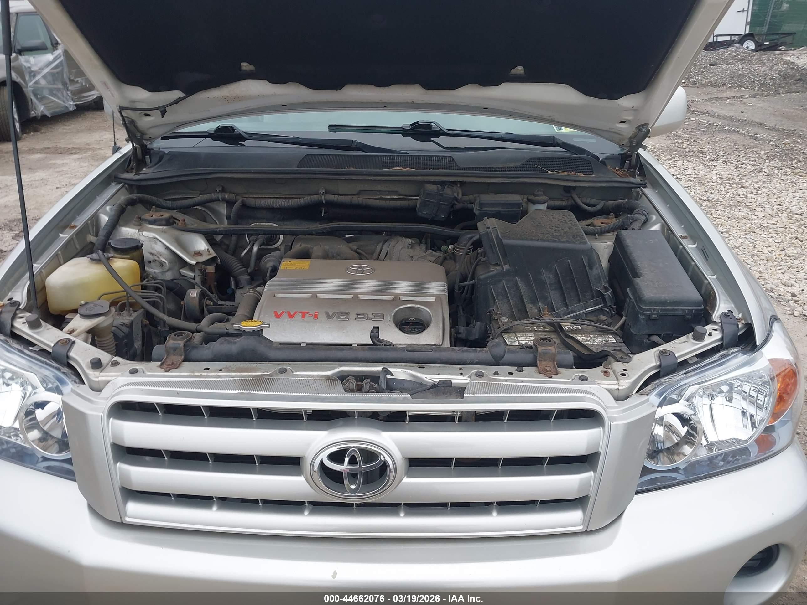 TOYOTA HIGHLANDER image 10