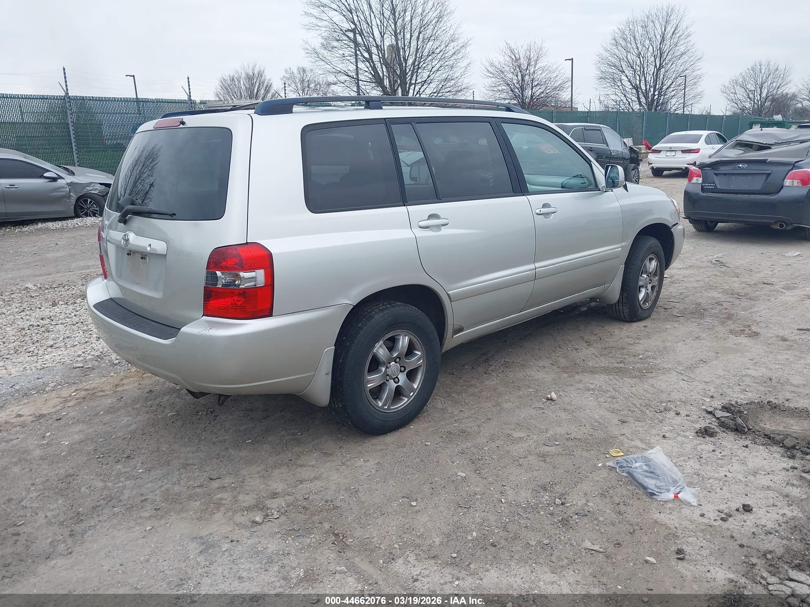 TOYOTA HIGHLANDER image 4