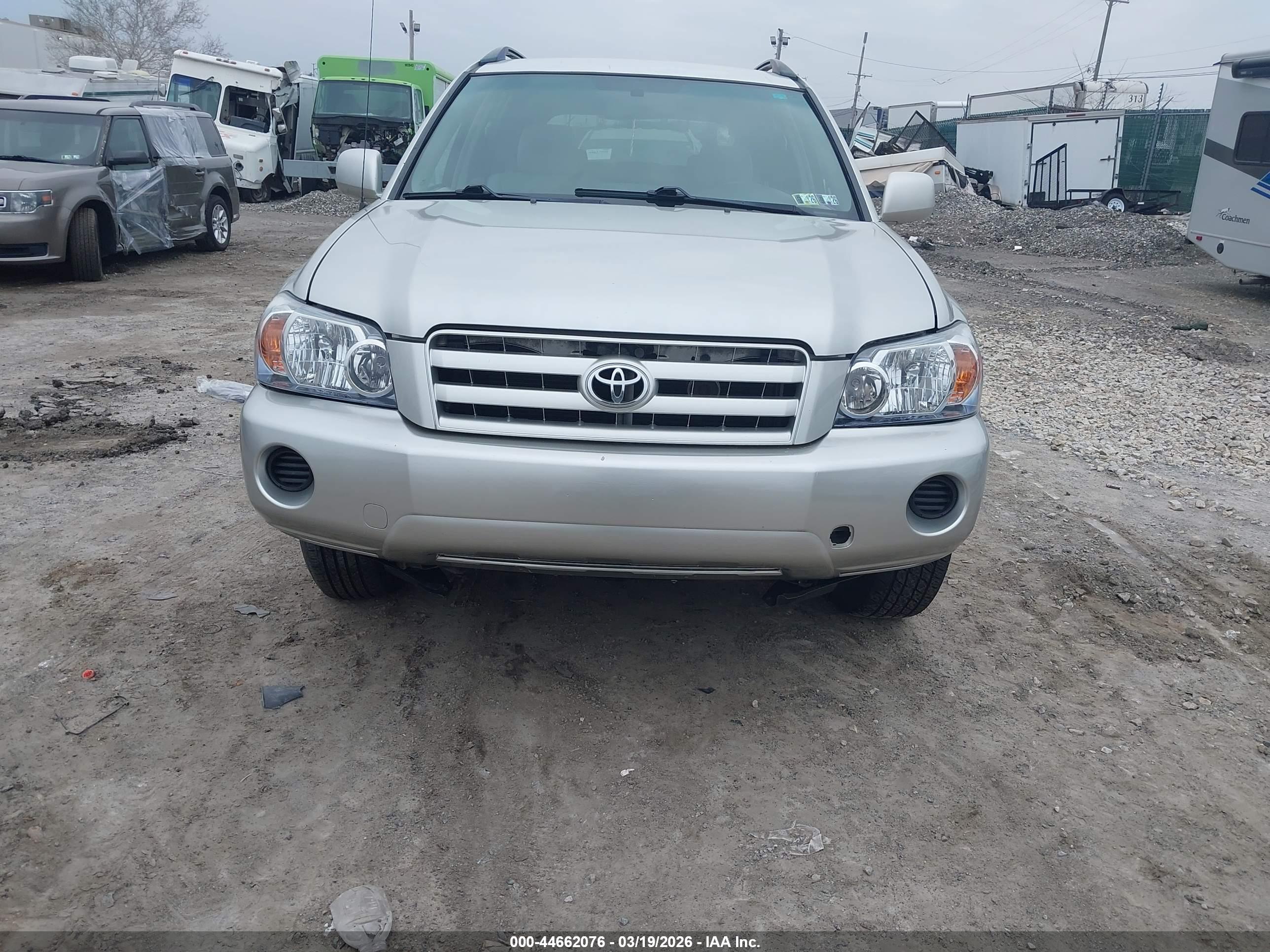 TOYOTA HIGHLANDER image 6