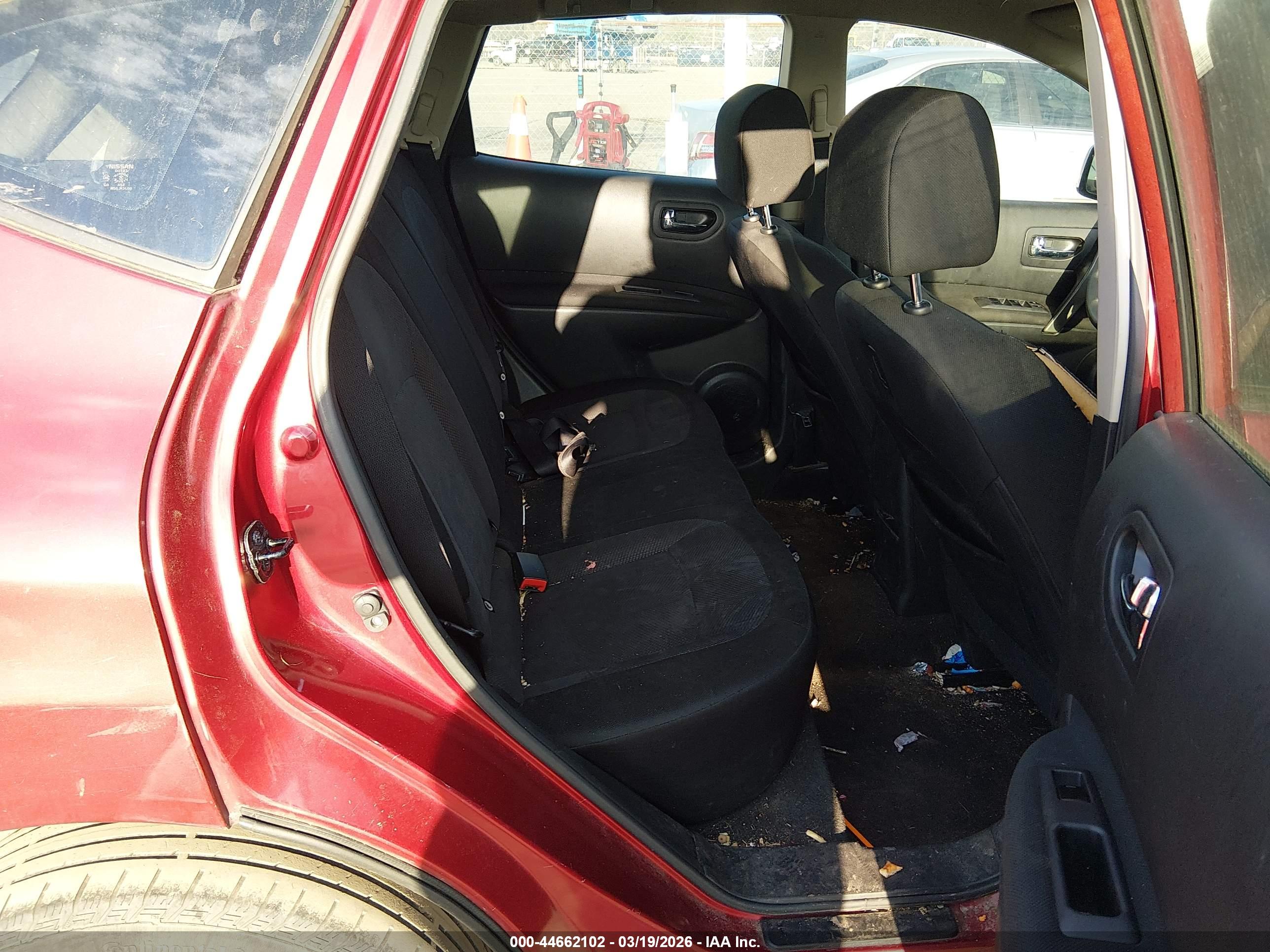 NISSAN ROGUE image 8