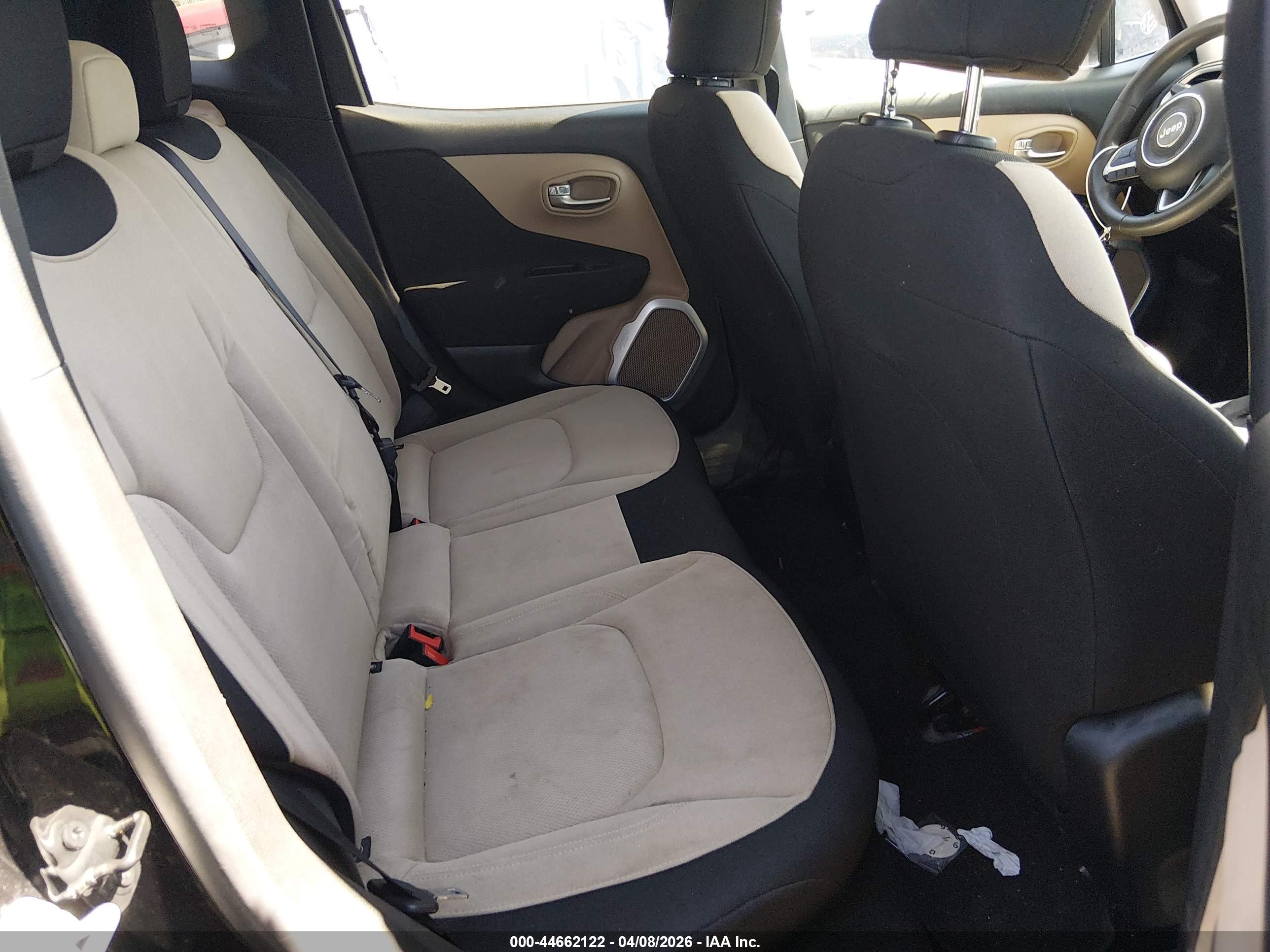 JEEP RENEGADE image 8