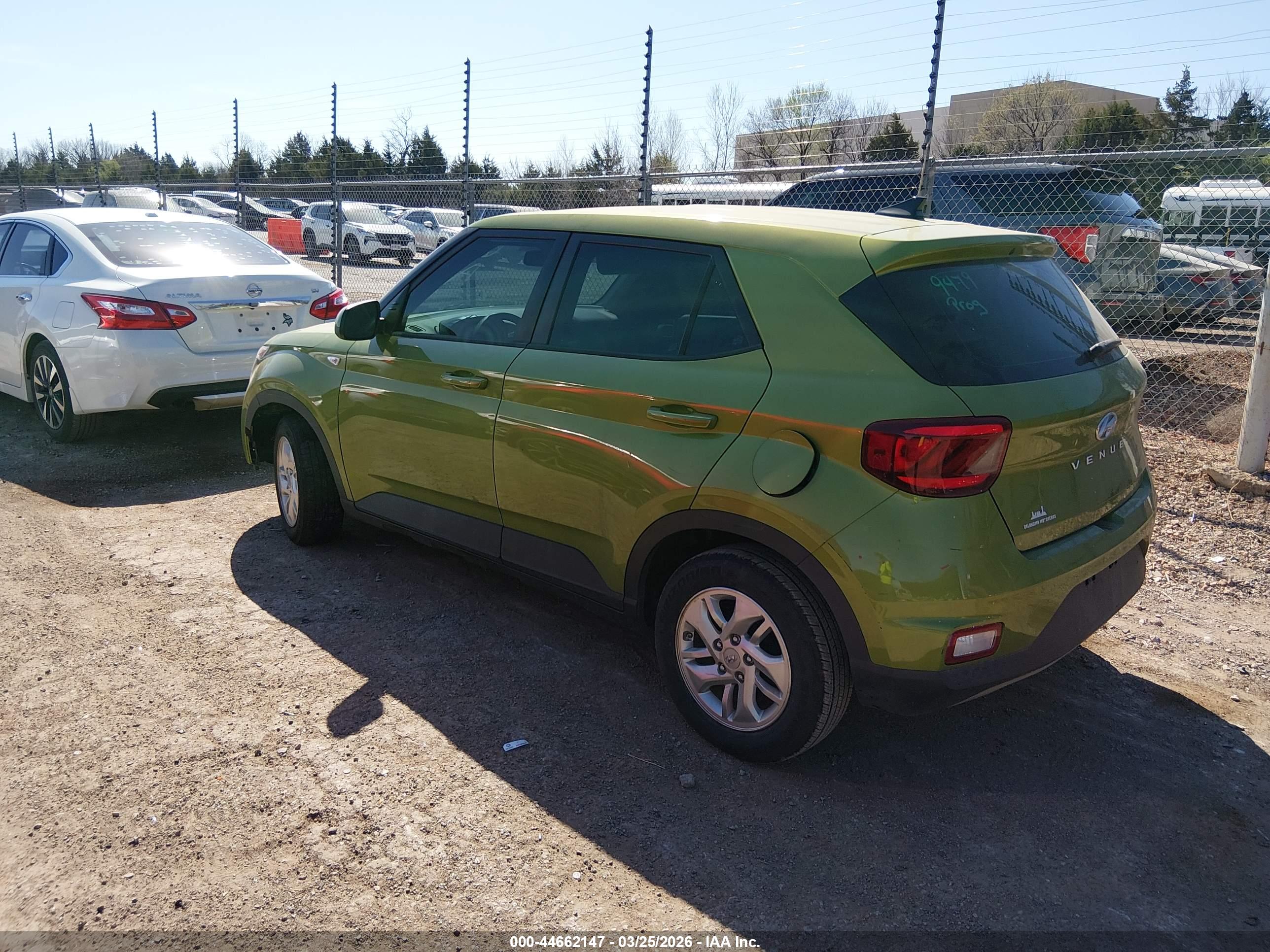 HYUNDAI VENUE image 3
