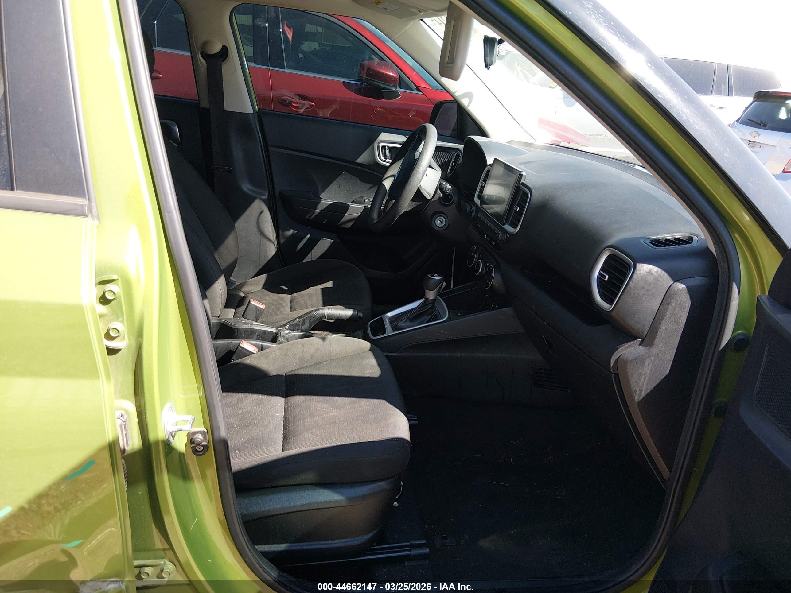 HYUNDAI VENUE image 5