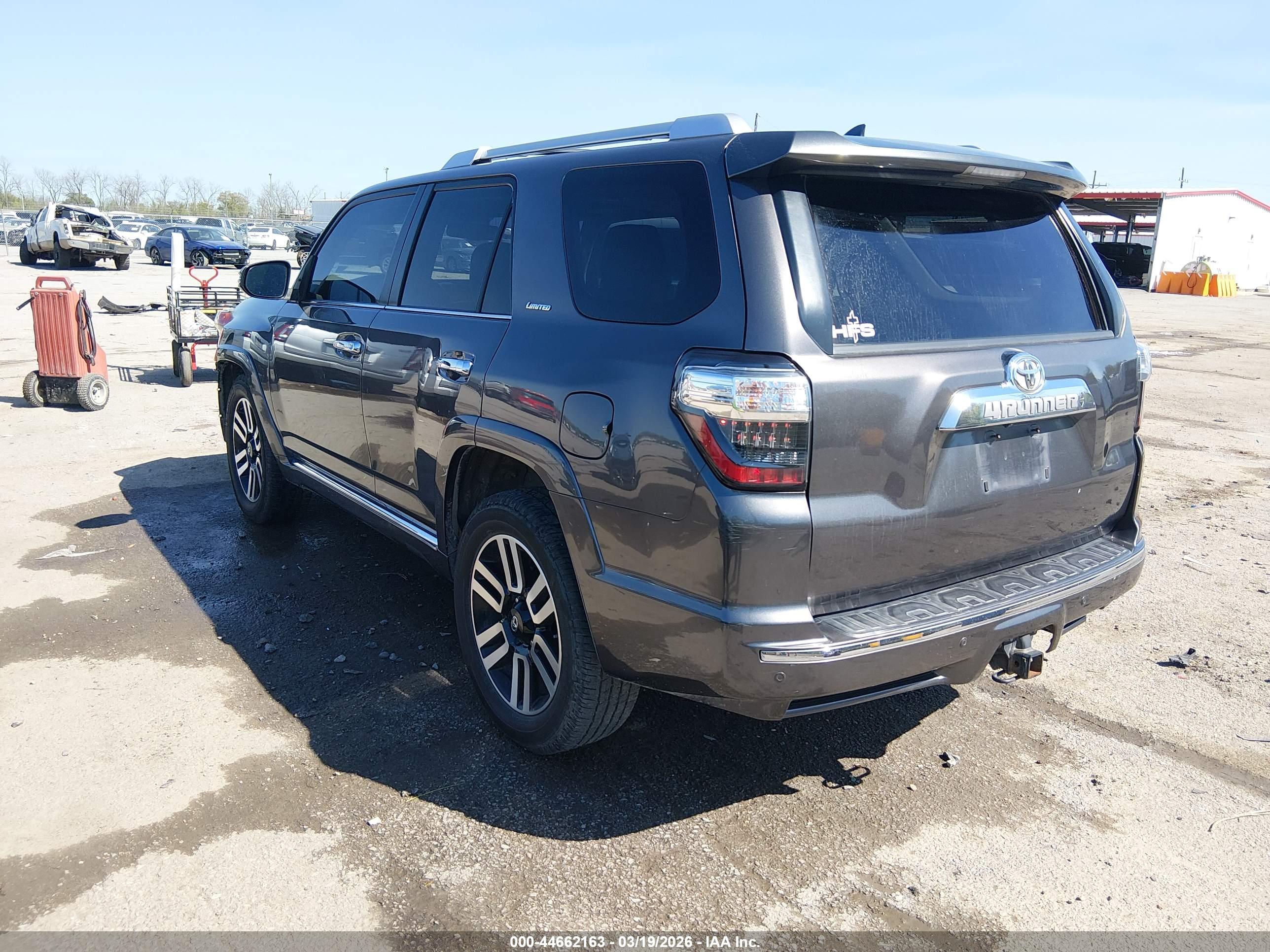 TOYOTA 4RUNNER image 3