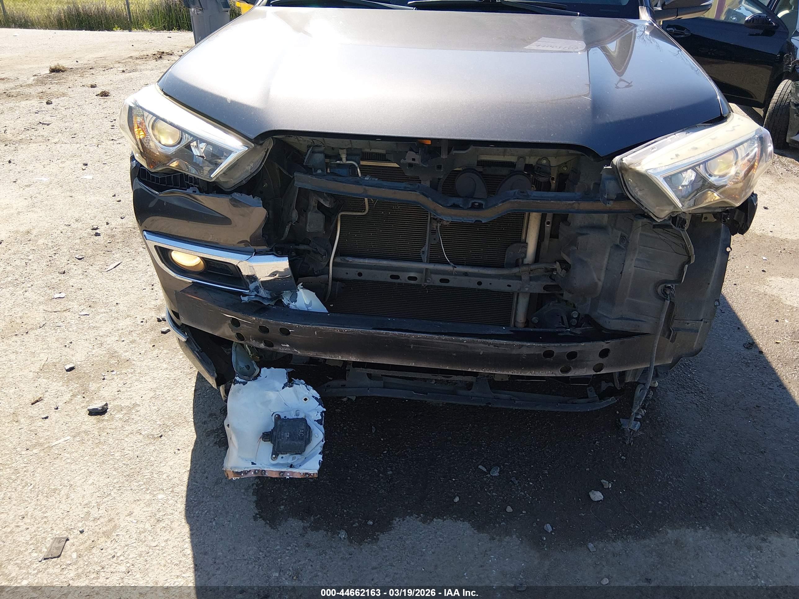 TOYOTA 4RUNNER image 6