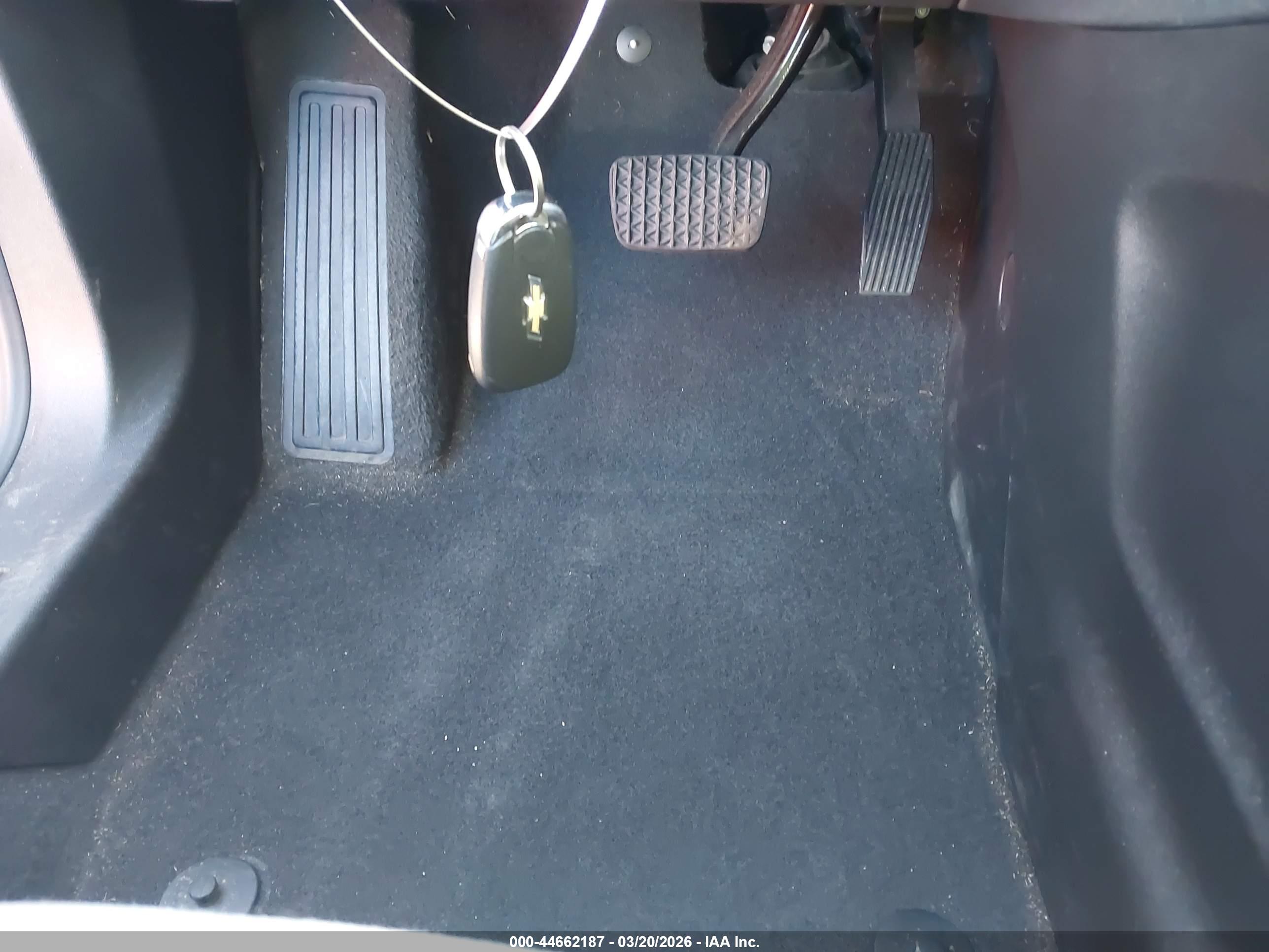 CHEVROLET EQUINOX image 11