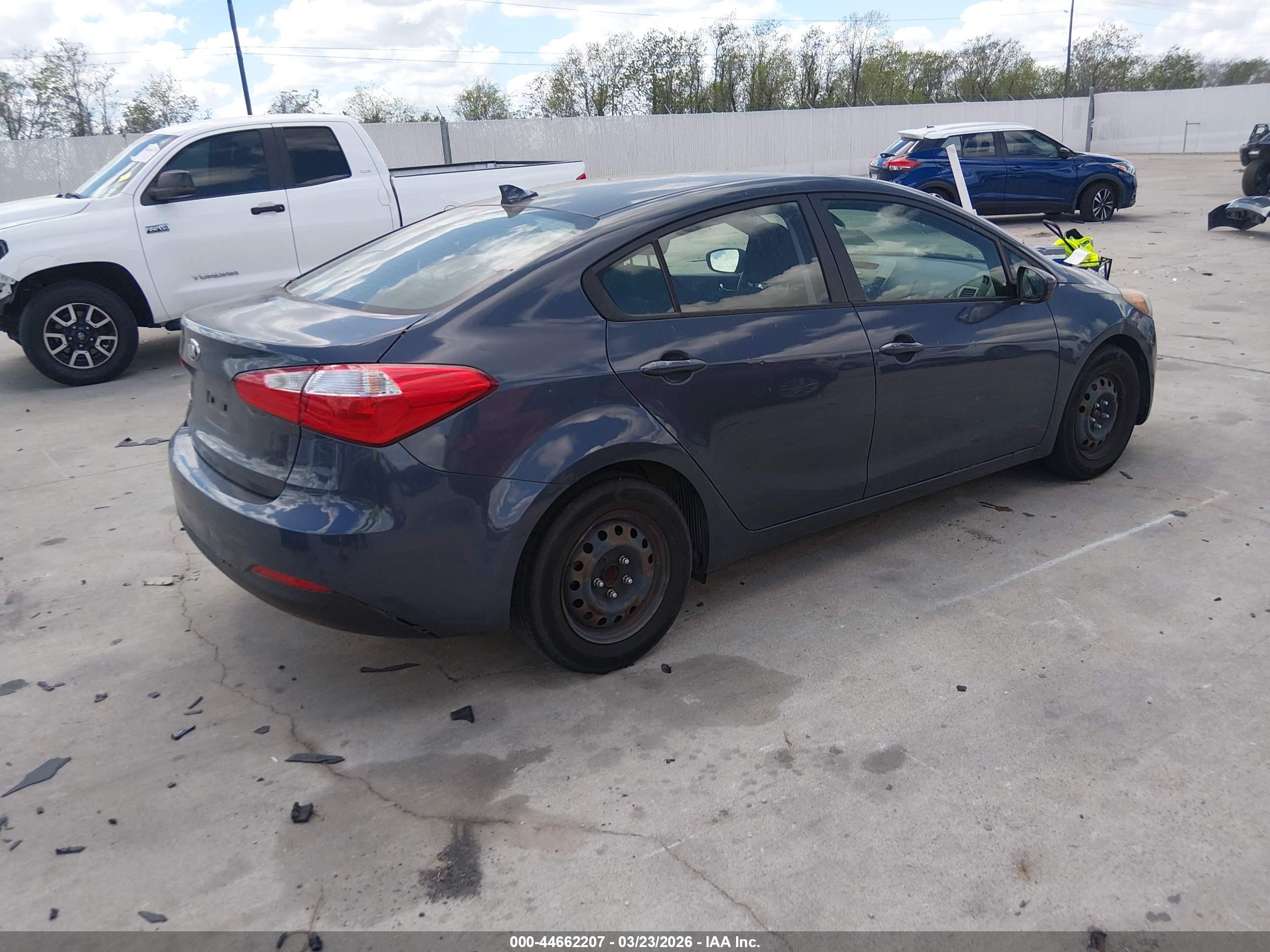KIA FORTE image 4