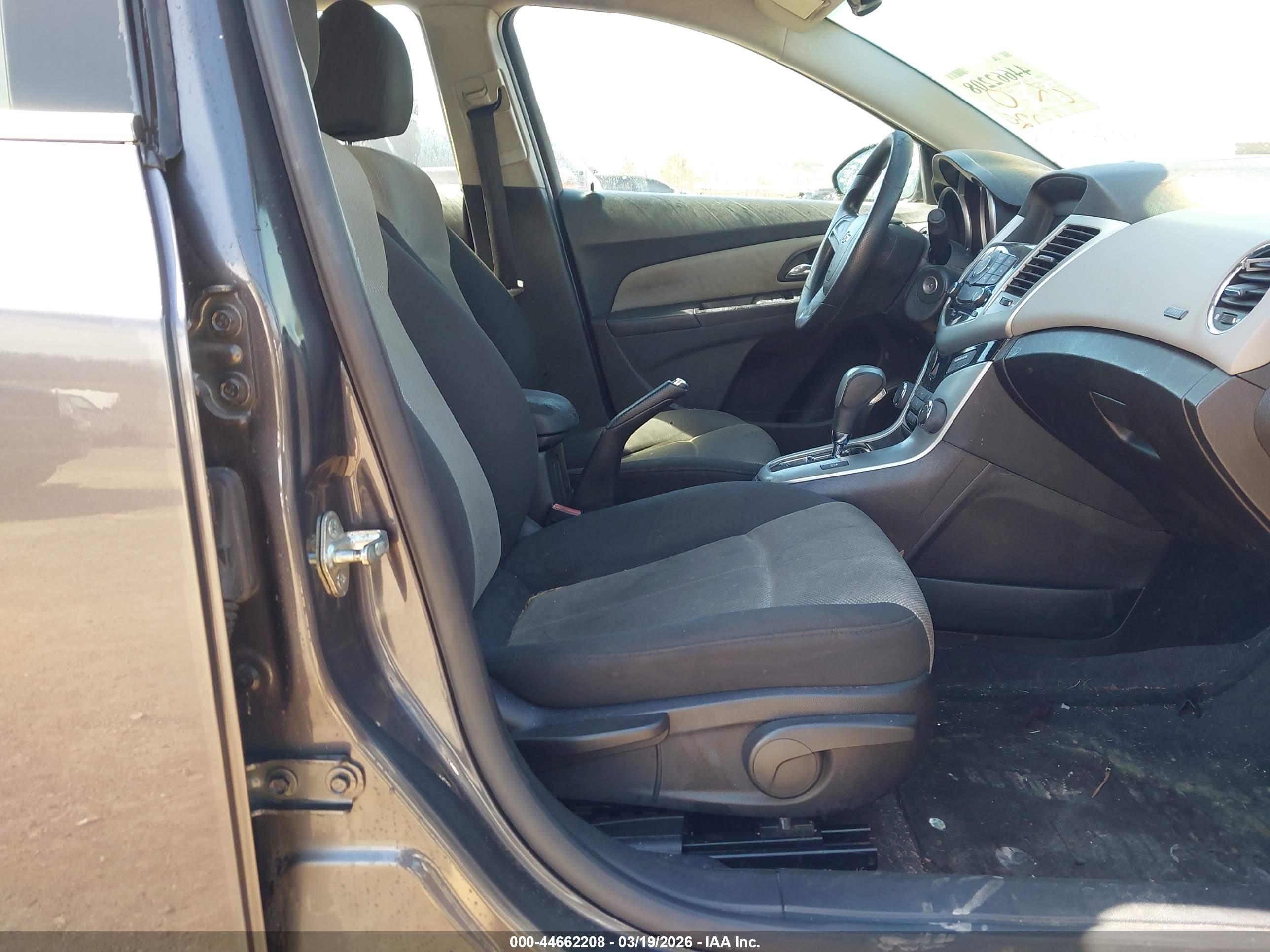 CHEVROLET CRUZE image 5