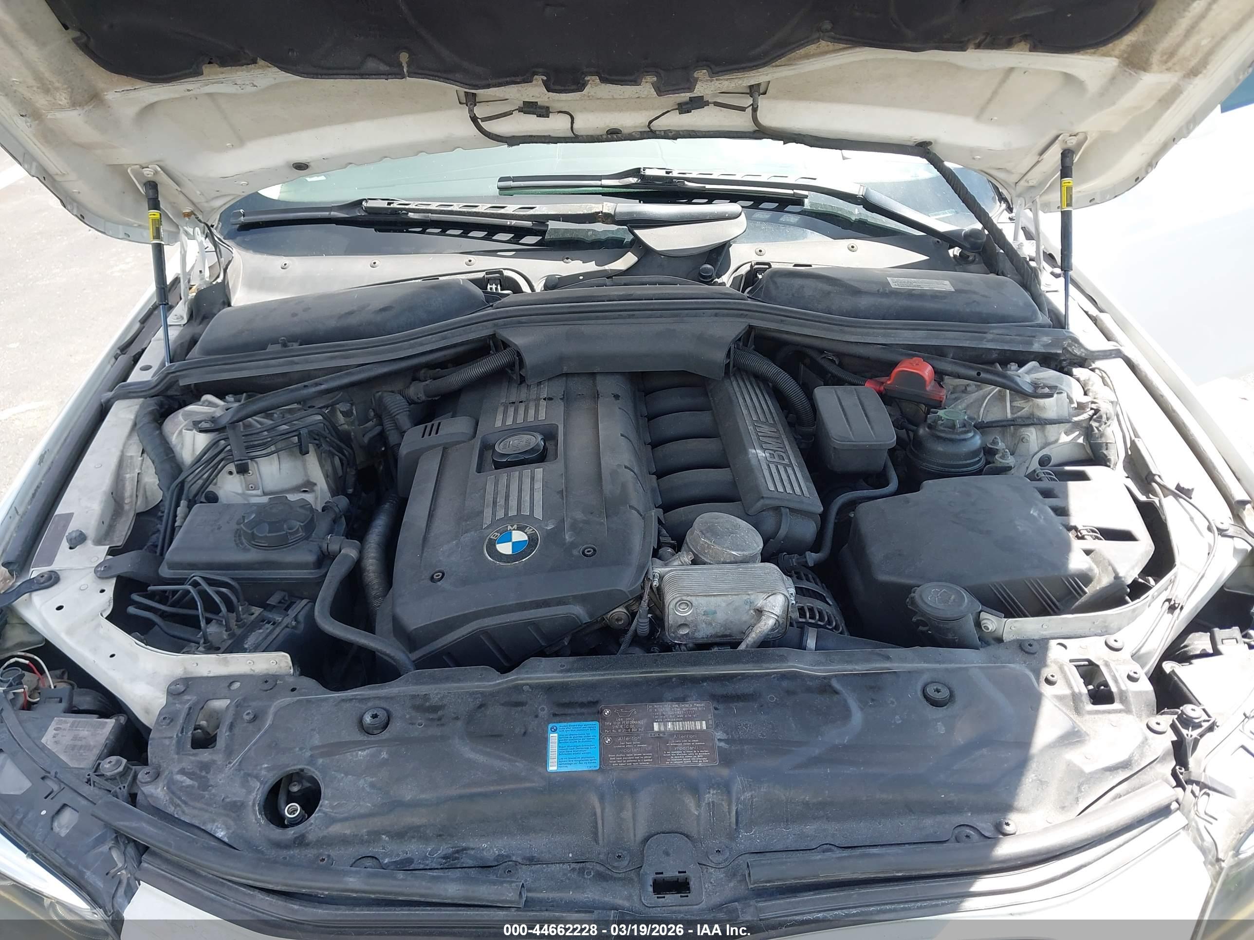 BMW 528I image 10
