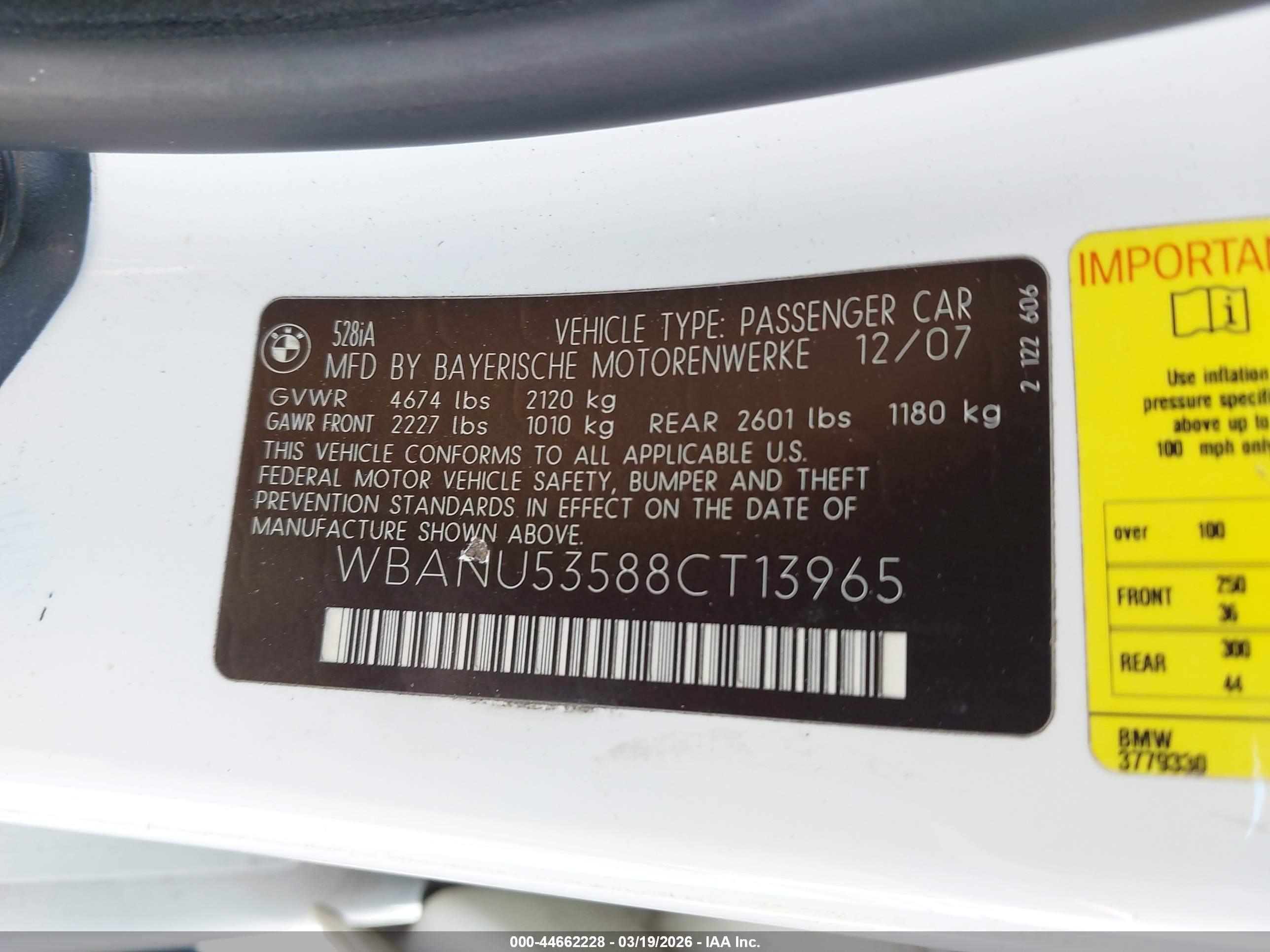BMW 528I image 9