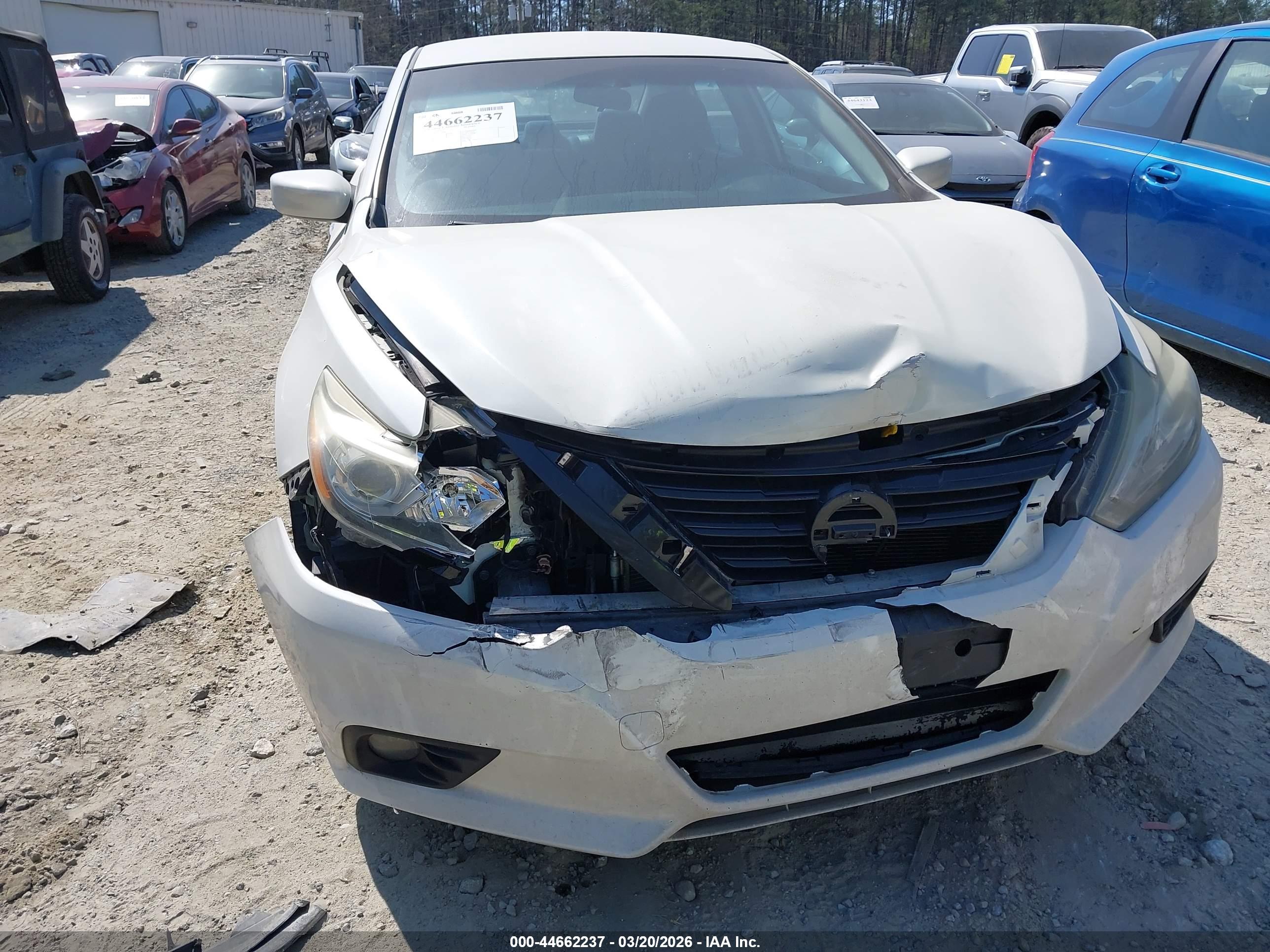 NISSAN ALTIMA image 6