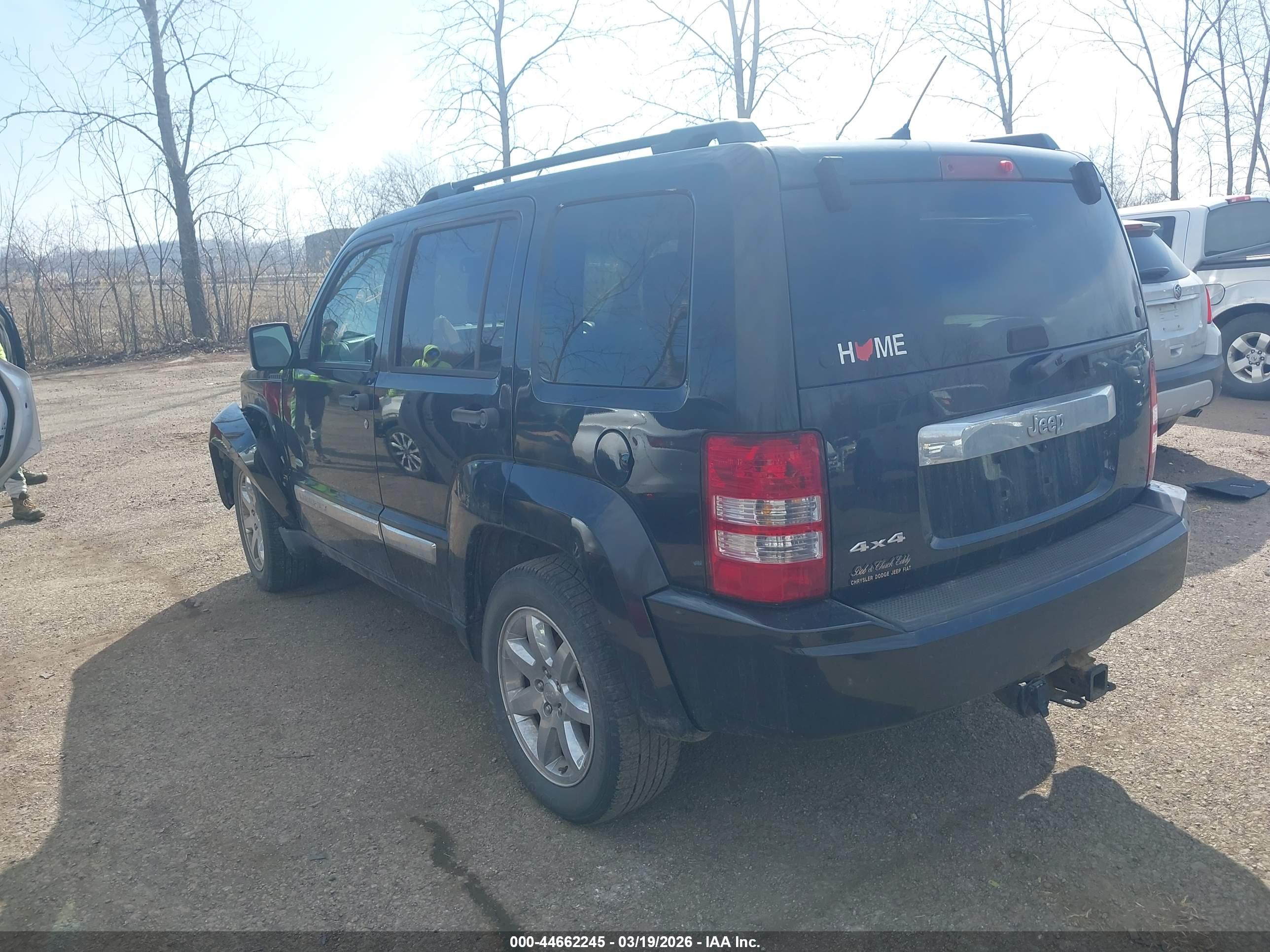 JEEP LIBERTY image 3