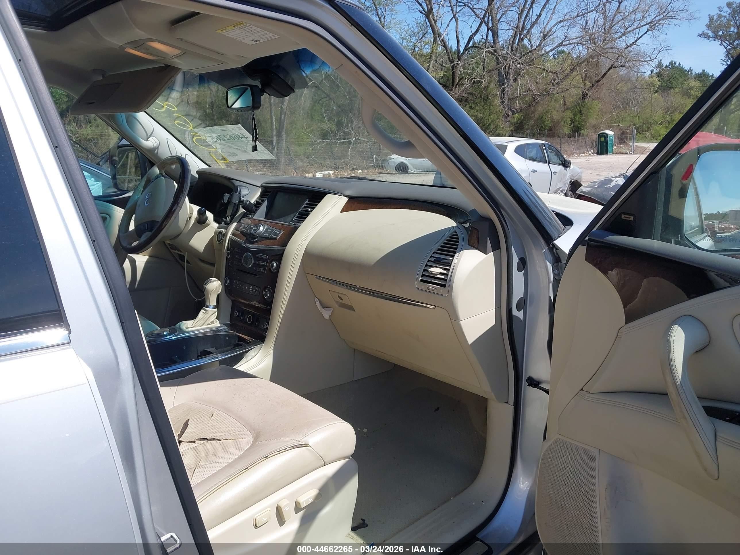 INFINITI QX80 image 5