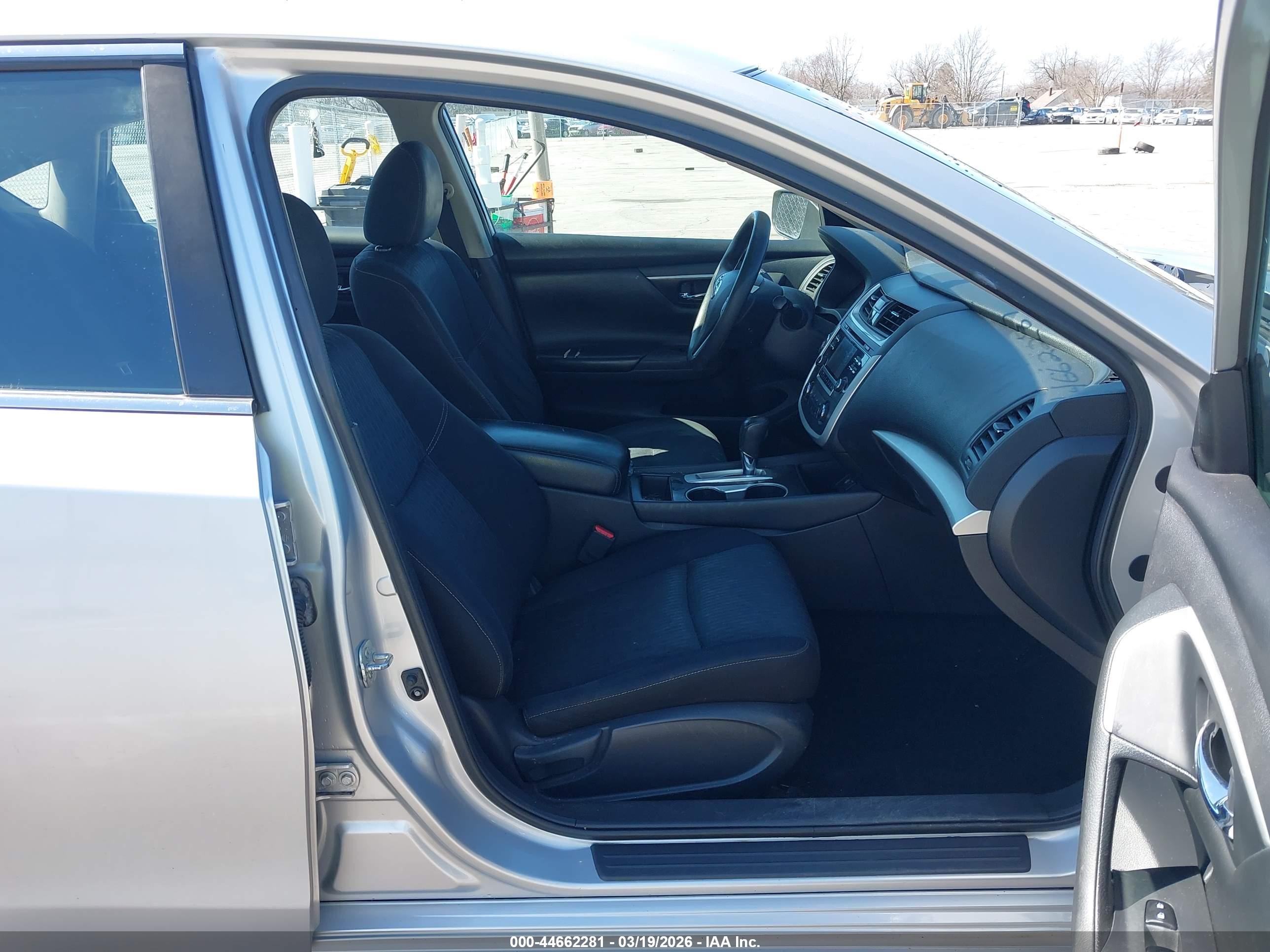 NISSAN ALTIMA image 5