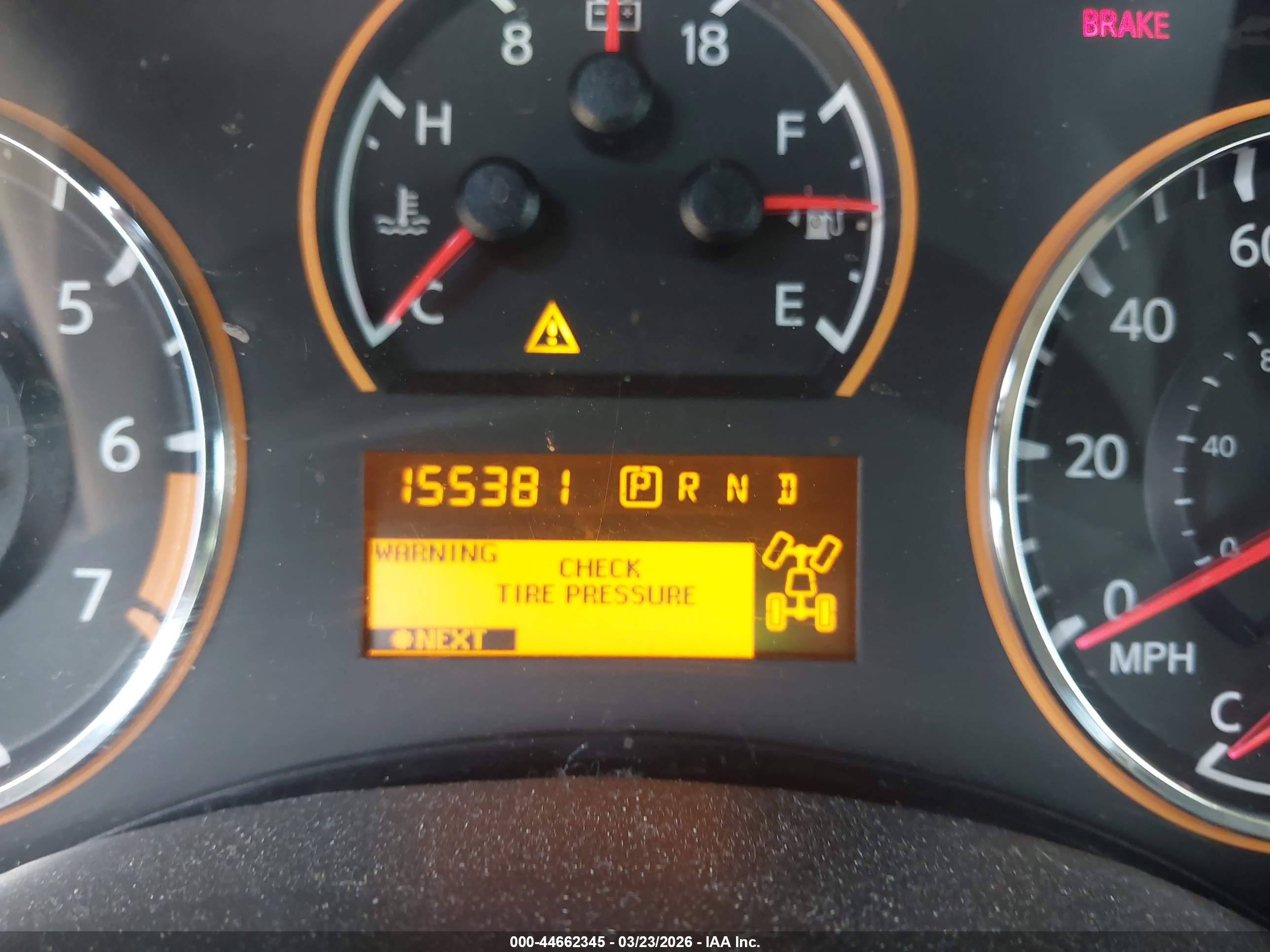 NISSAN ARMADA image 7