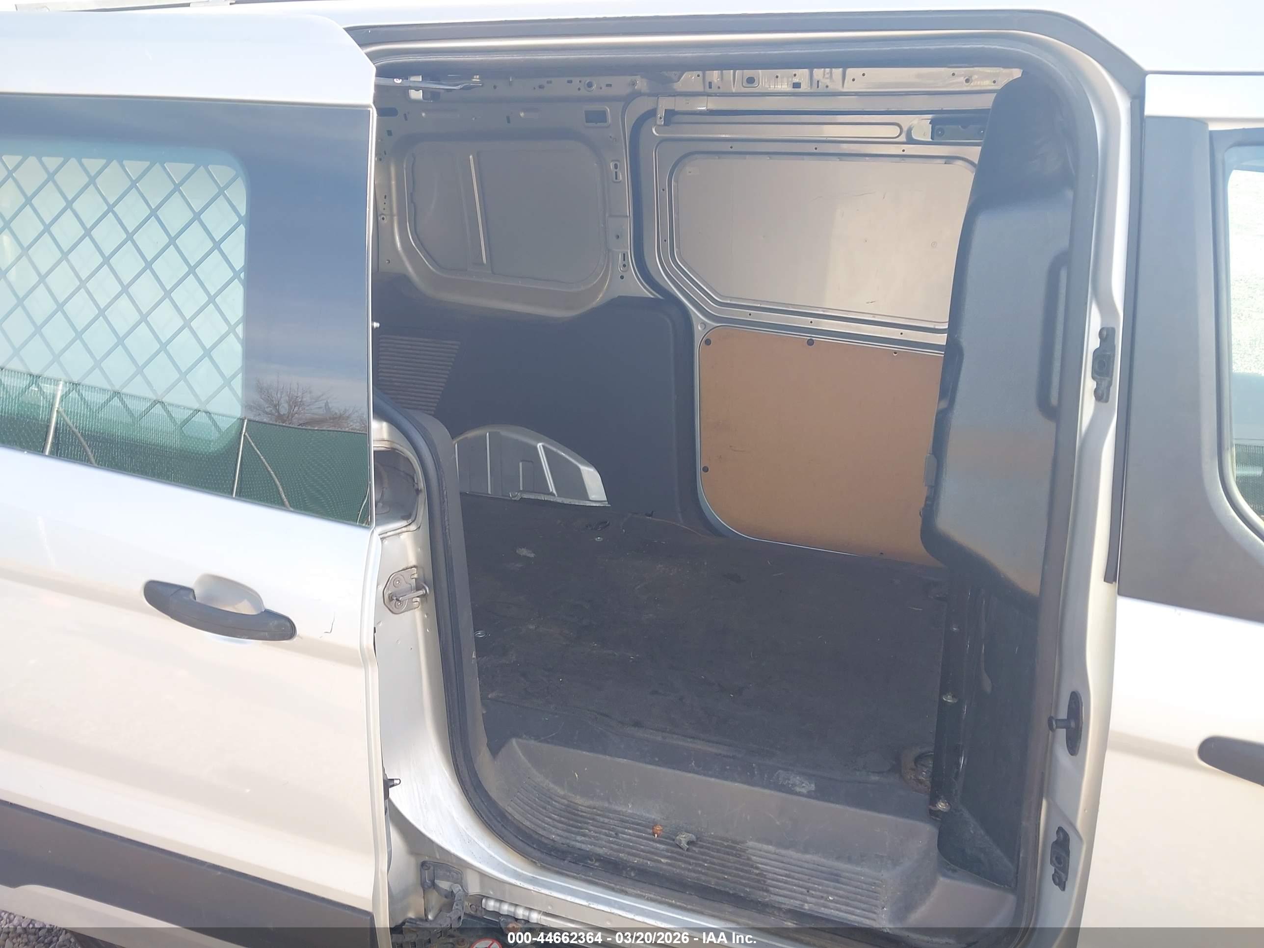 FORD TRANSIT image 8