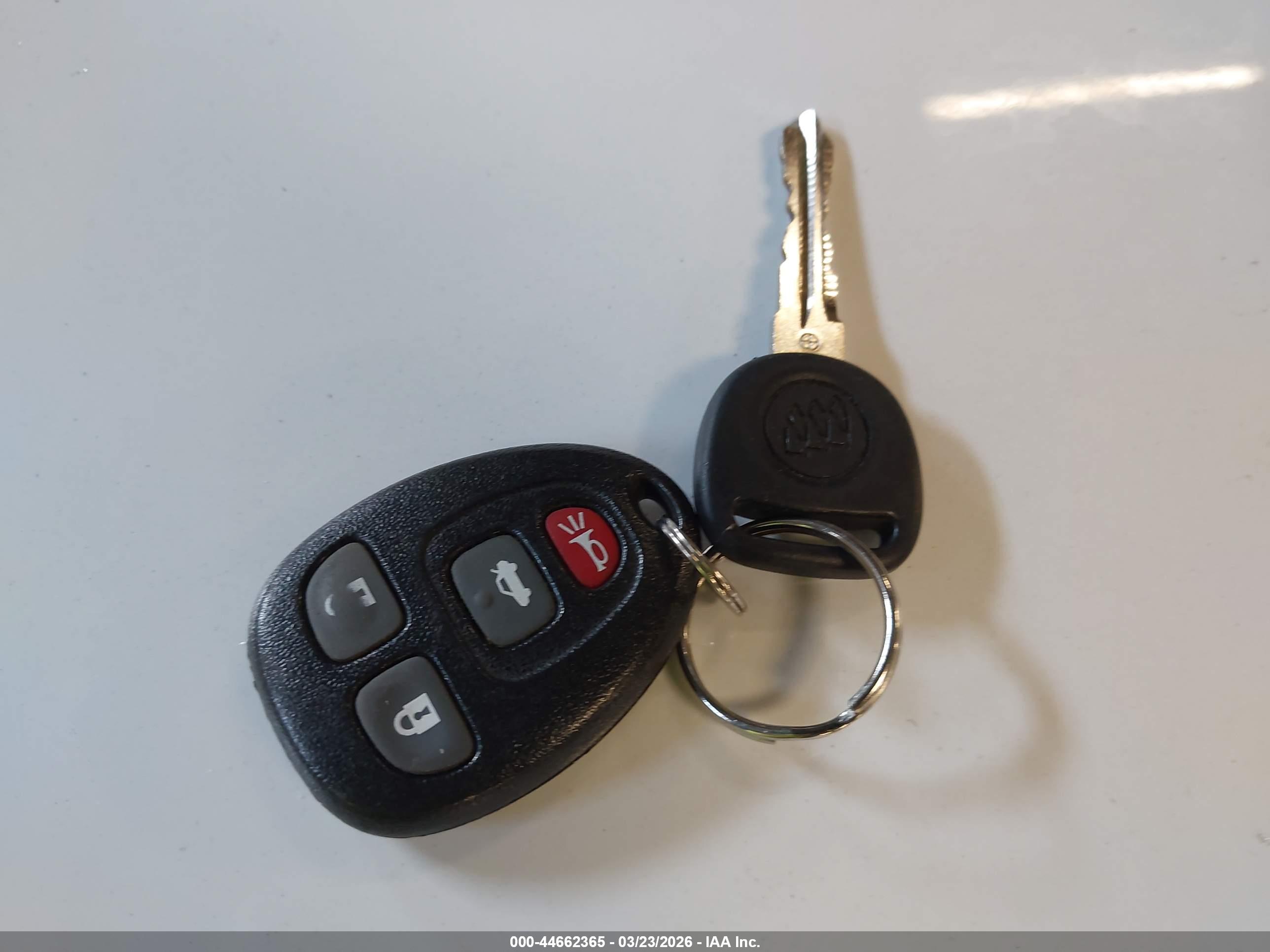 BUICK LUCERNE image 11