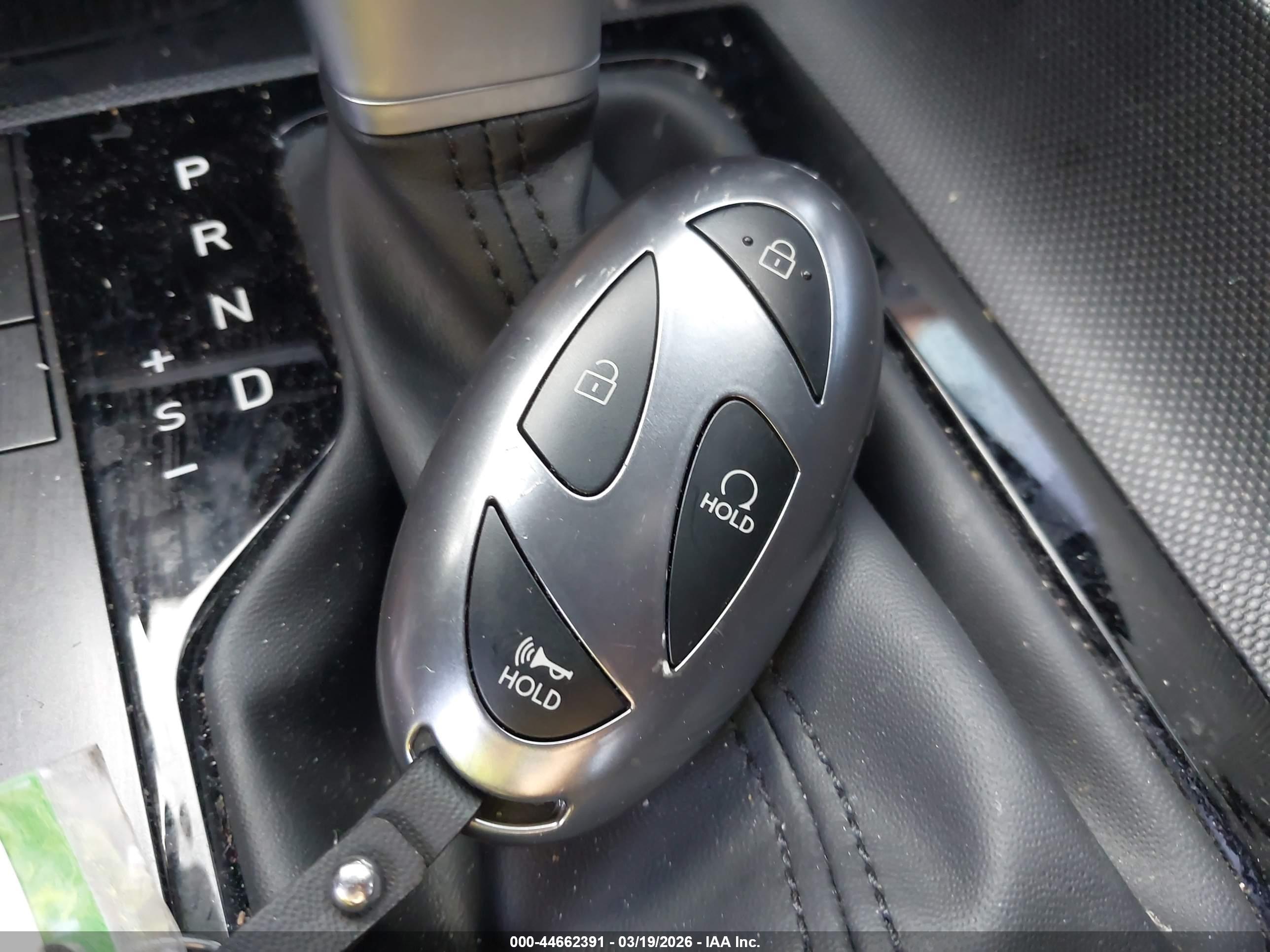 HYUNDAI ELANTRA image 11