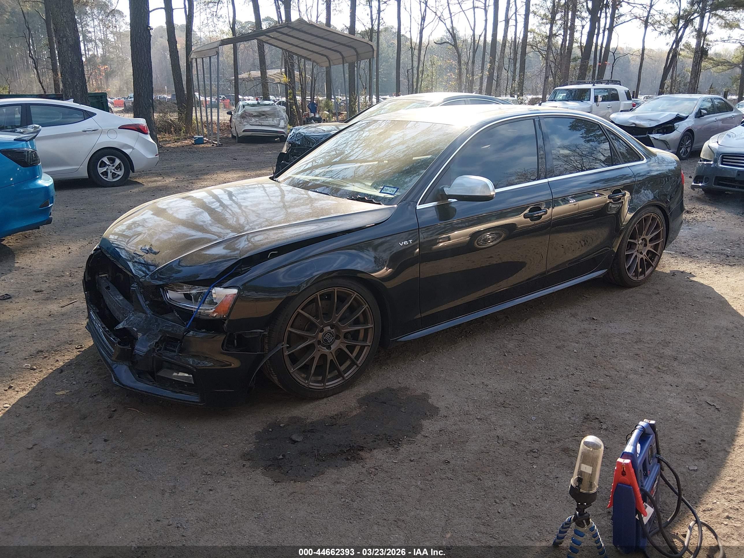 AUDI S4 image 2