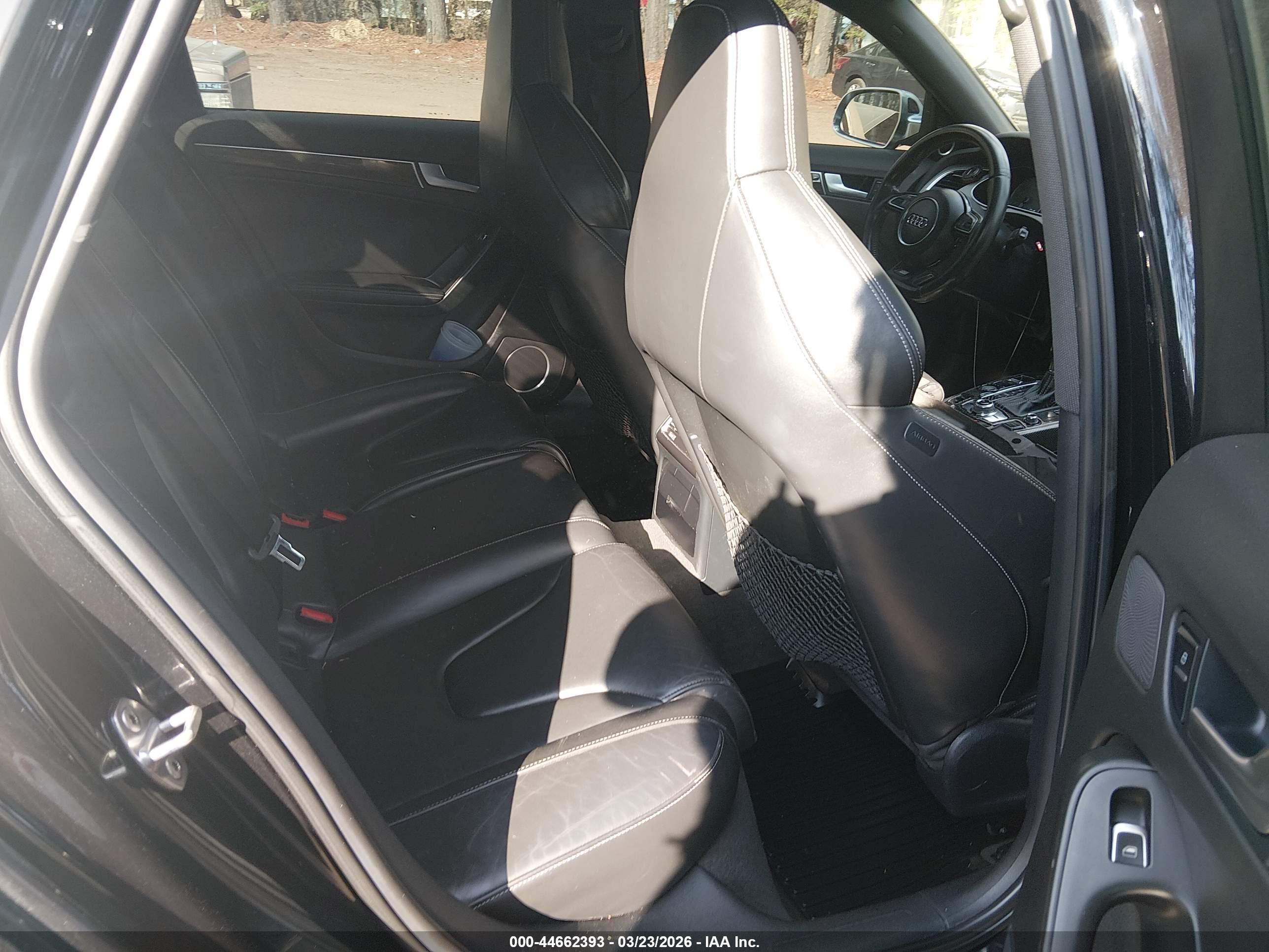 AUDI S4 image 8