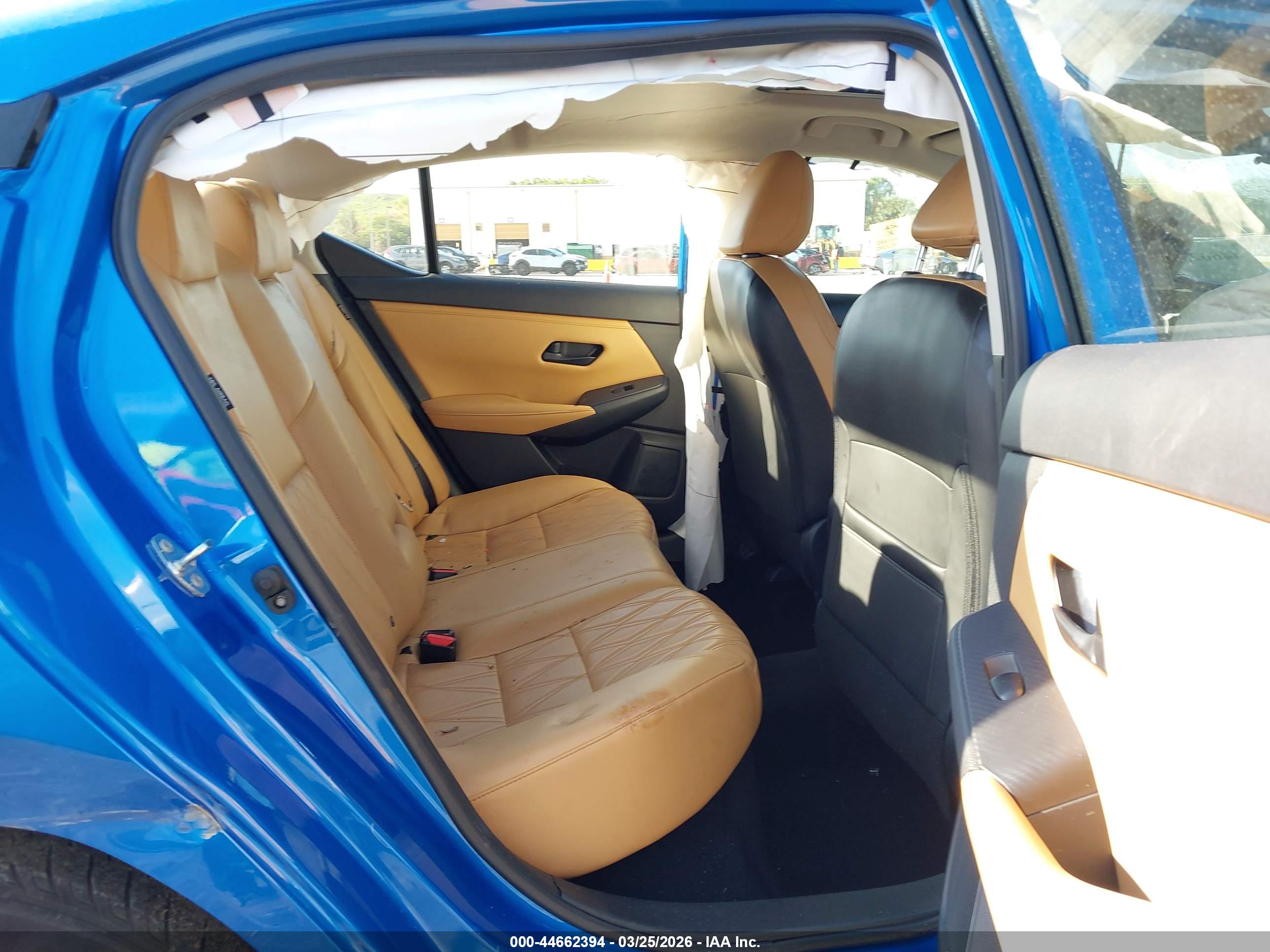 NISSAN SENTRA image 8