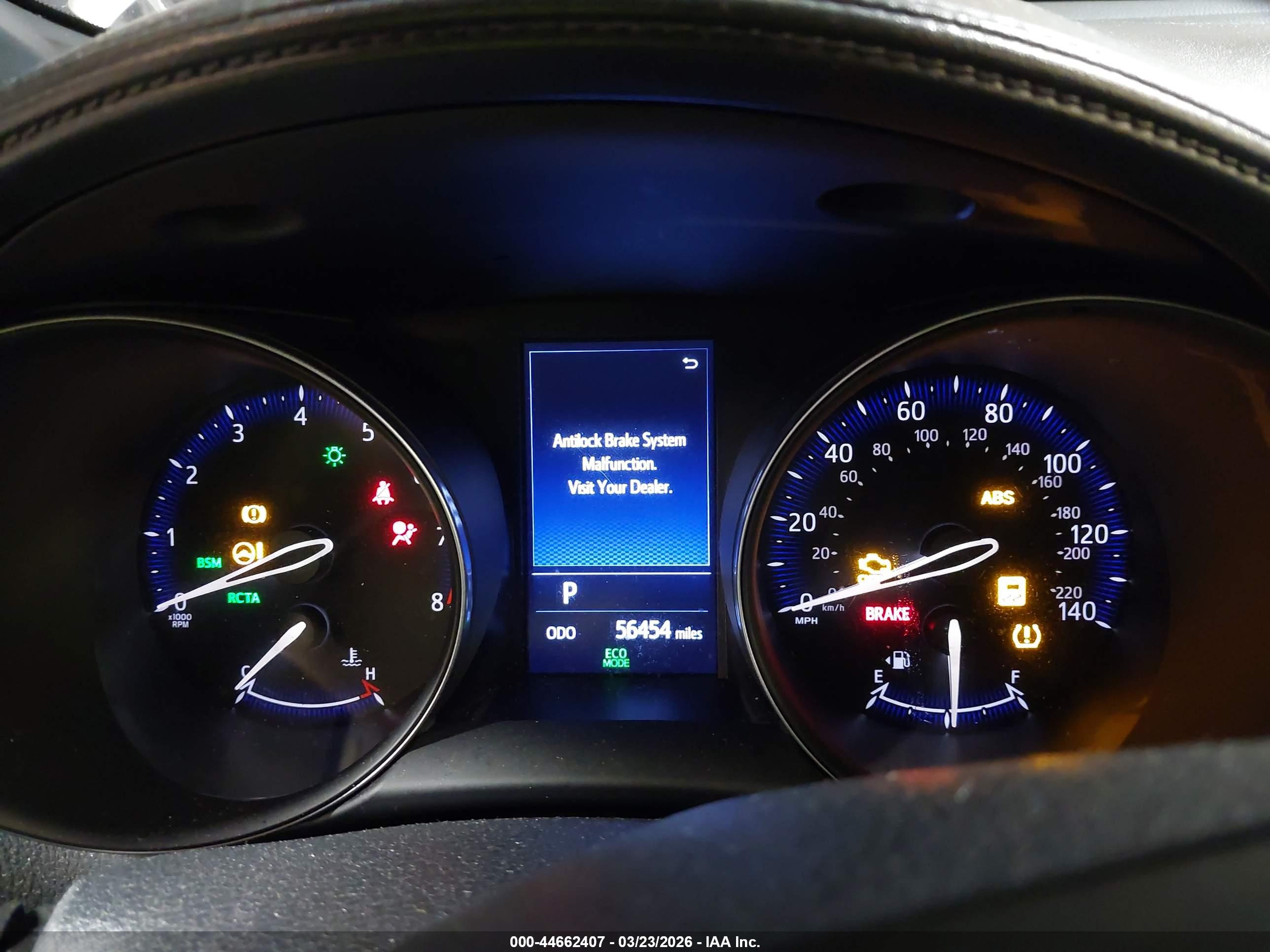 TOYOTA C-HR image 7
