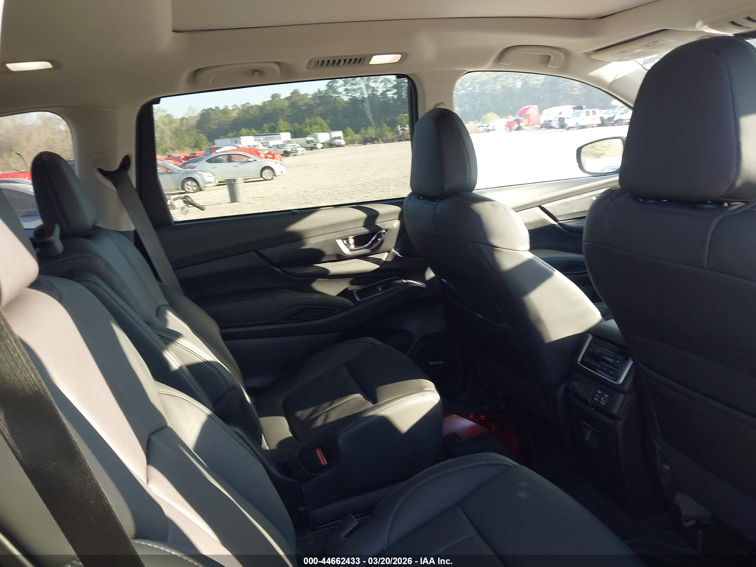 SUBARU ASCENT image 8