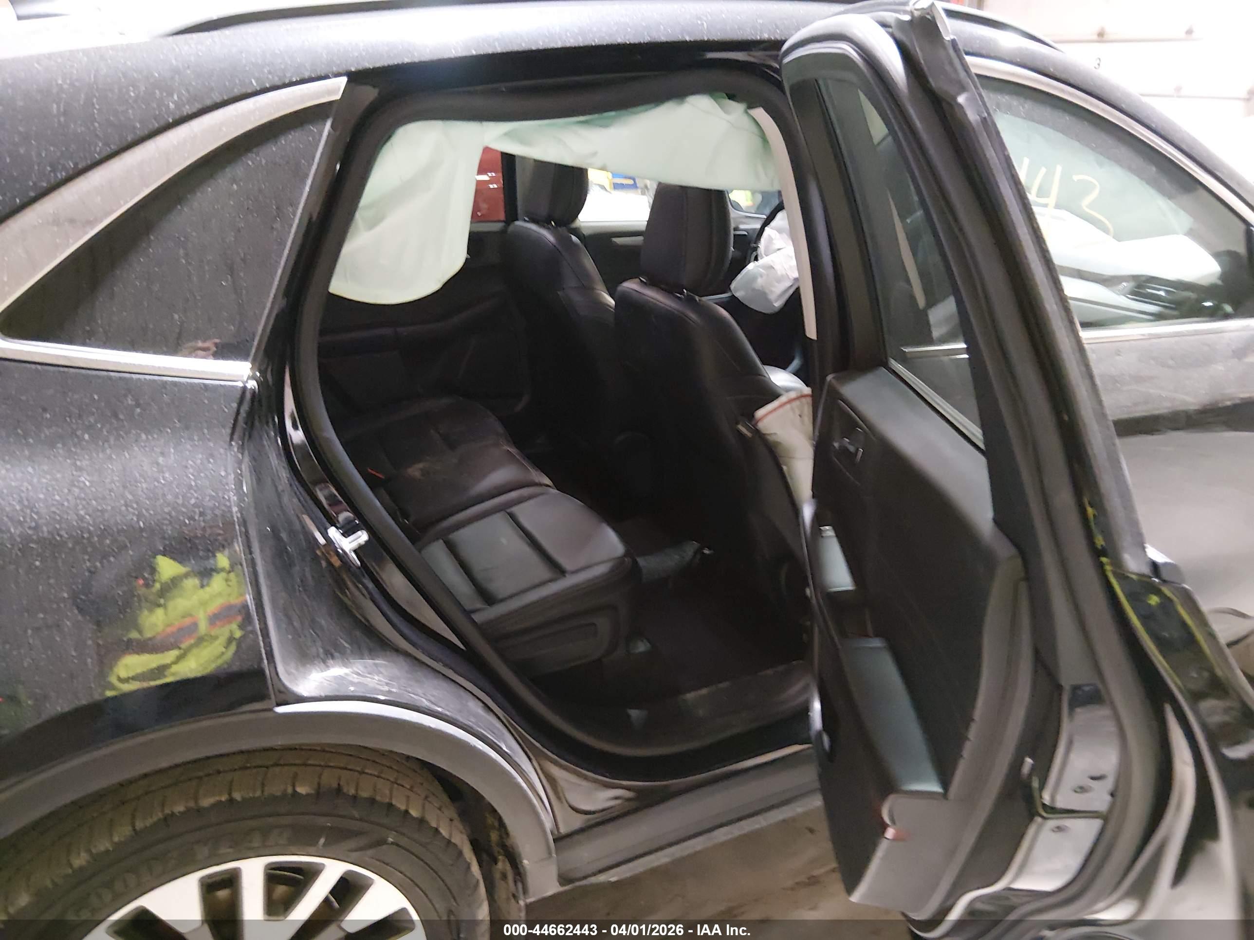 FORD ESCAPE image 8