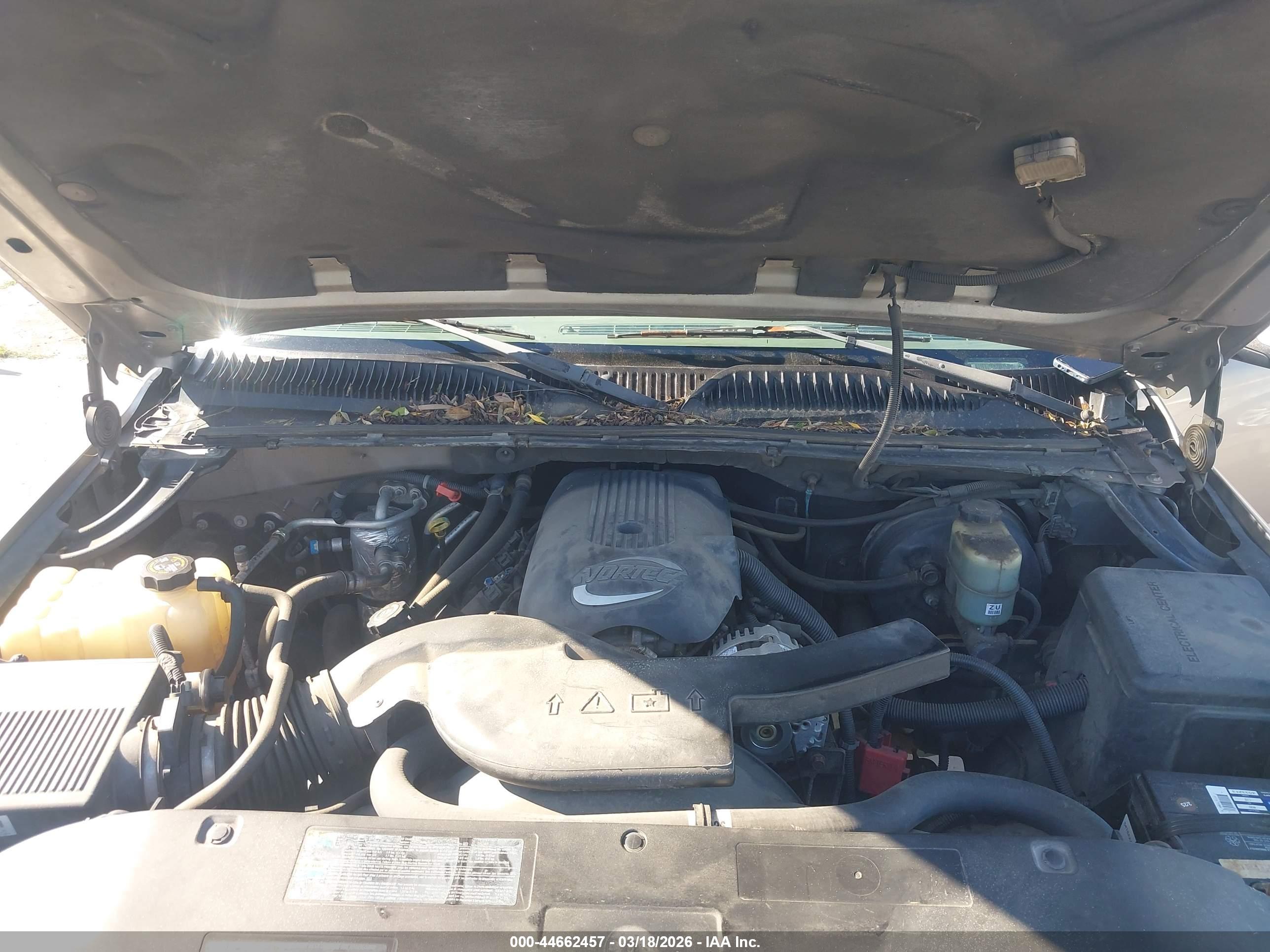 CHEVROLET SUBURBAN image 10