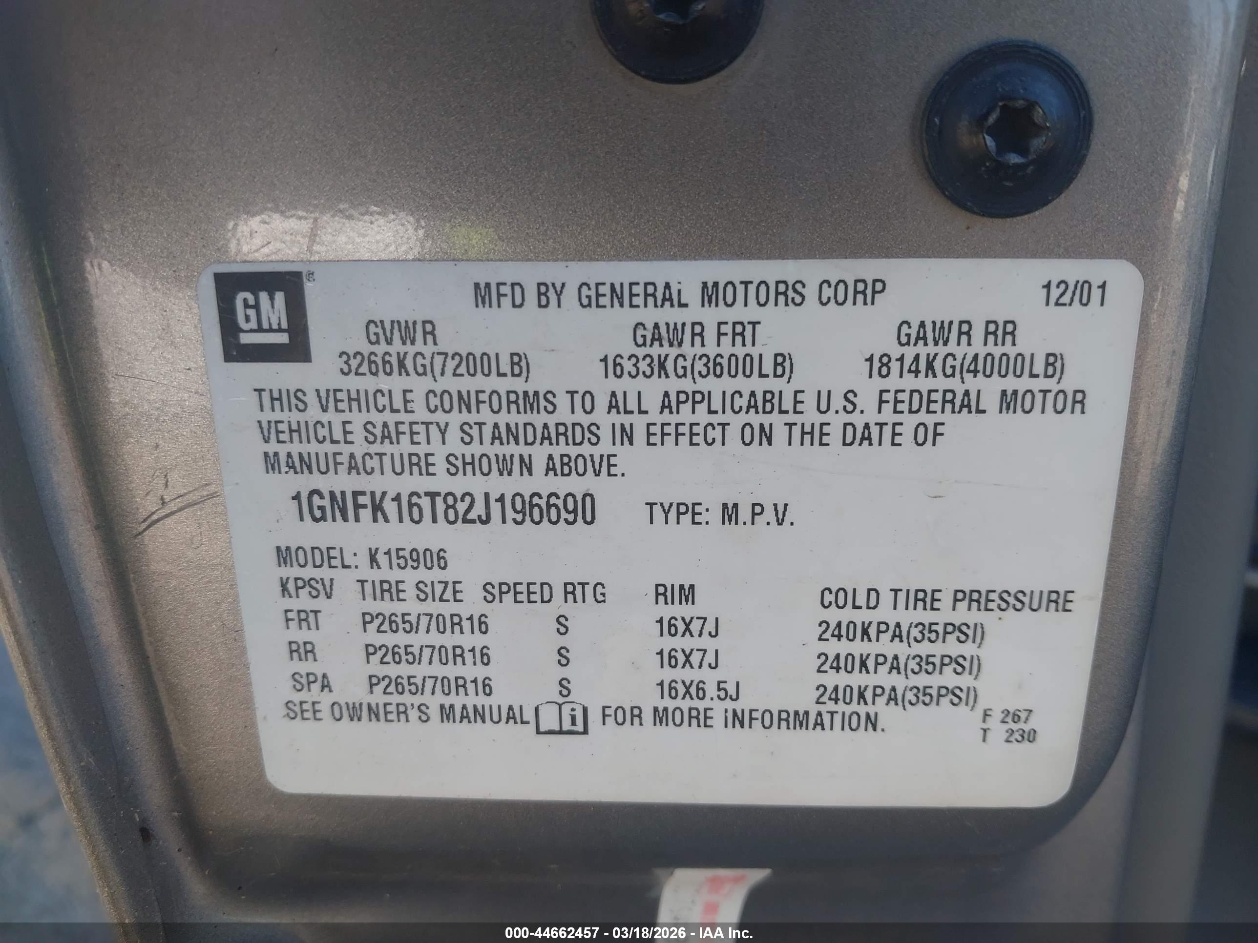 CHEVROLET SUBURBAN image 9