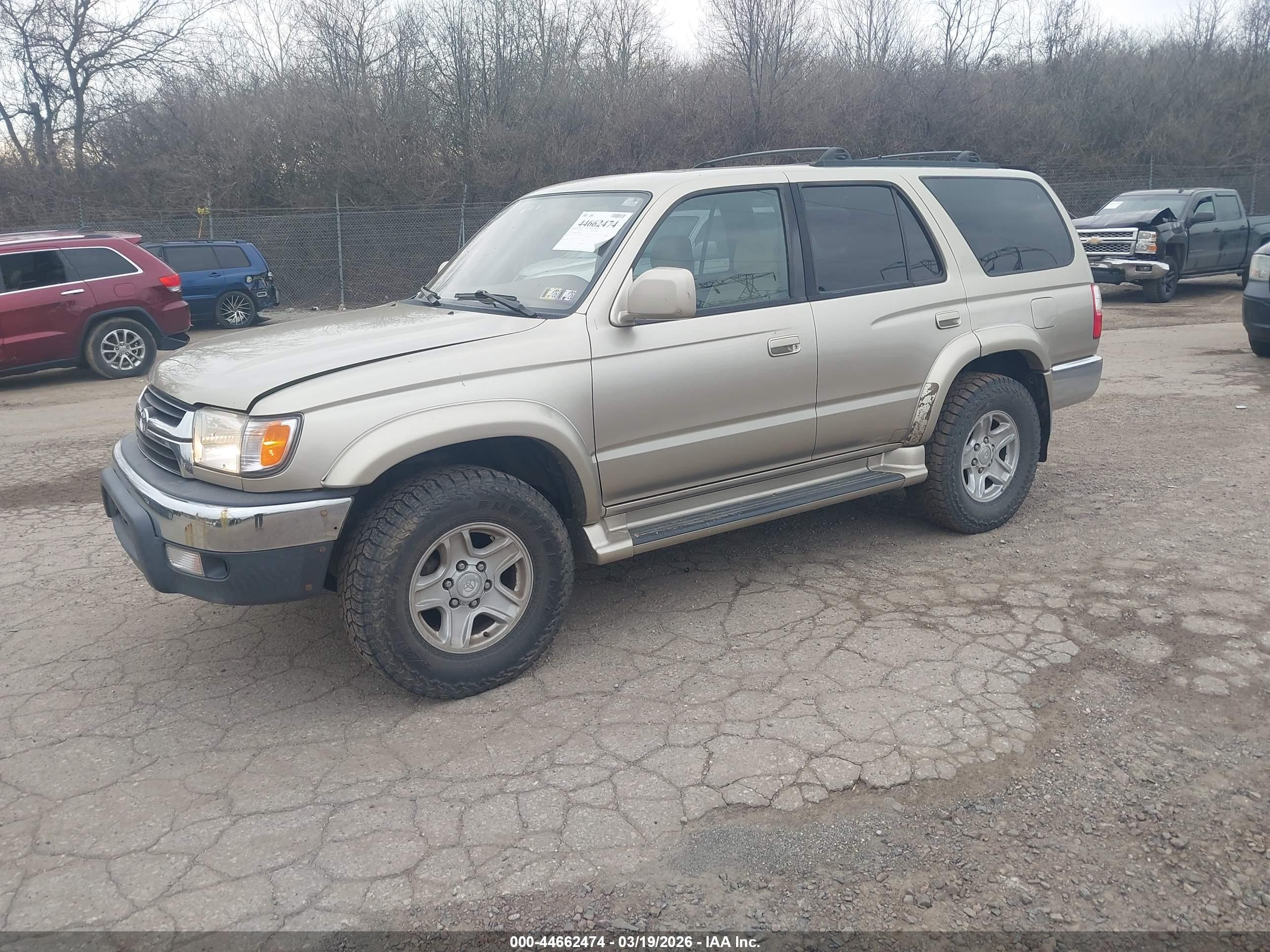 TOYOTA 4RUNNER image 2