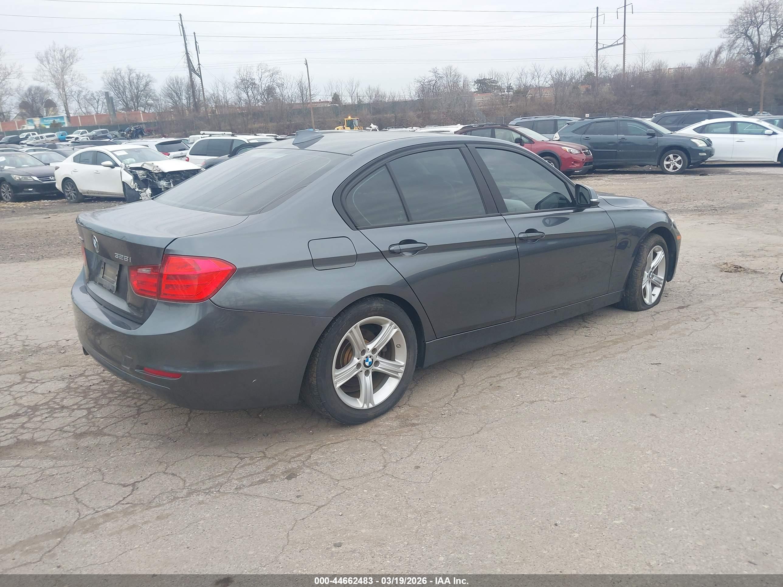BMW 328I image 4