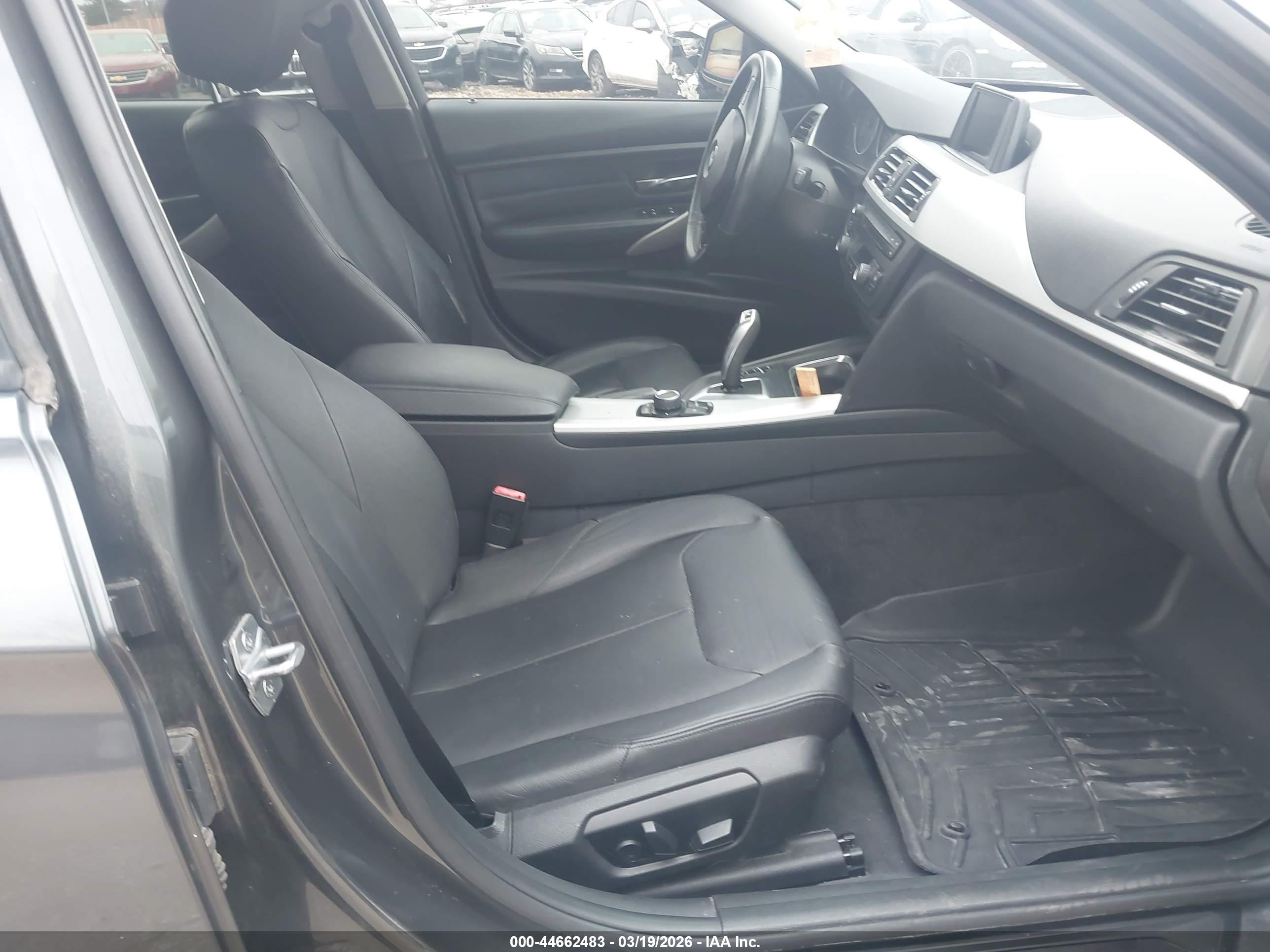 BMW 328I image 5