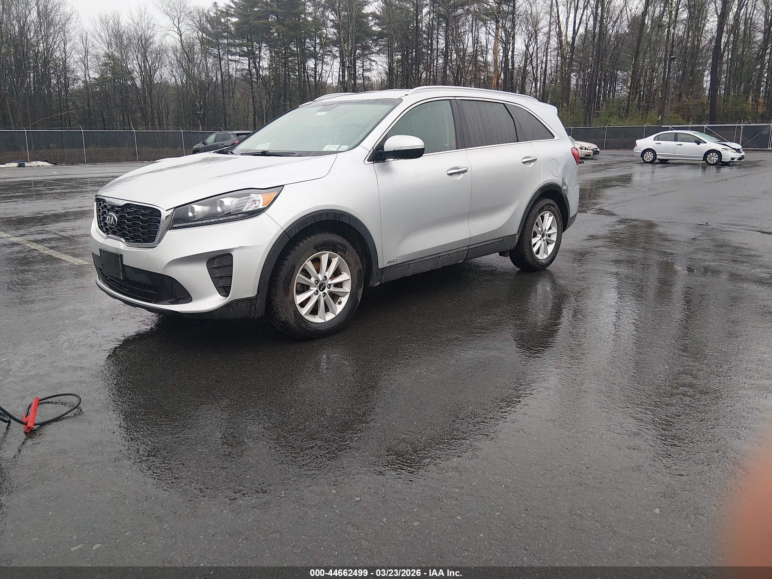 KIA SORENTO image 2