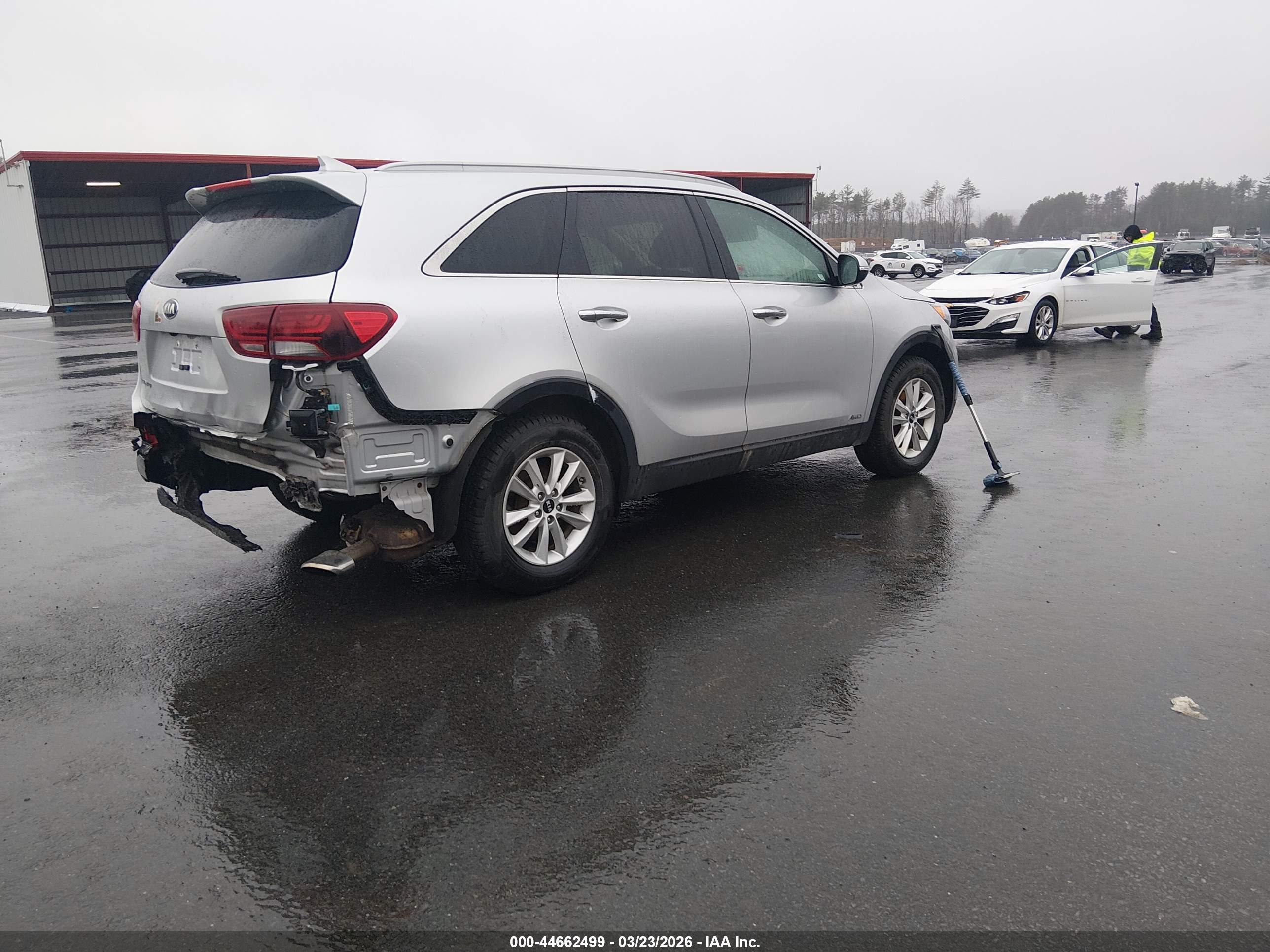 KIA SORENTO image 4